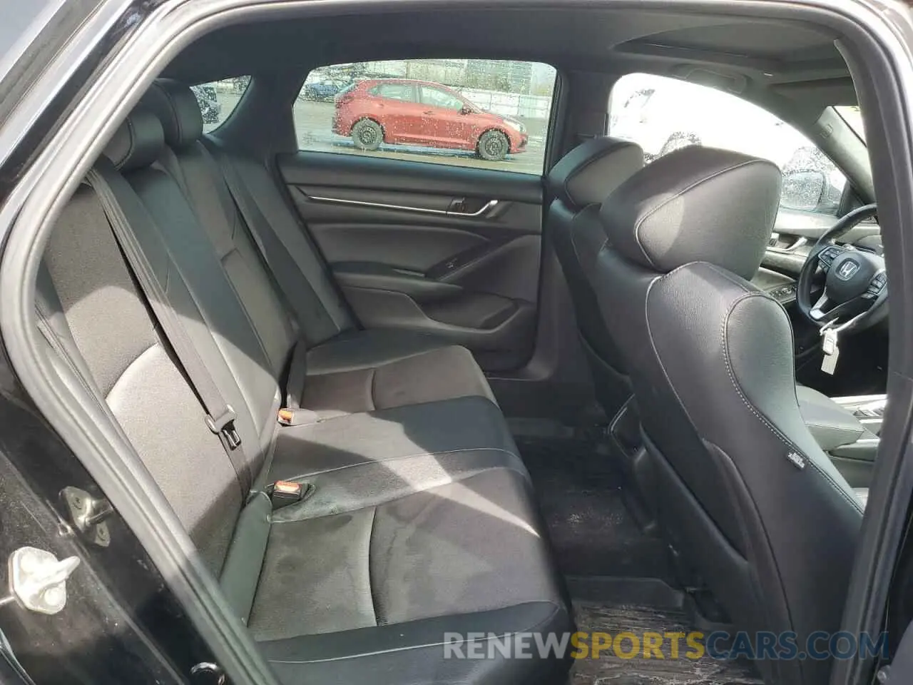 10 Photograph of a damaged car 1HGCV2F33KA800754 HONDA ACCORD 2019