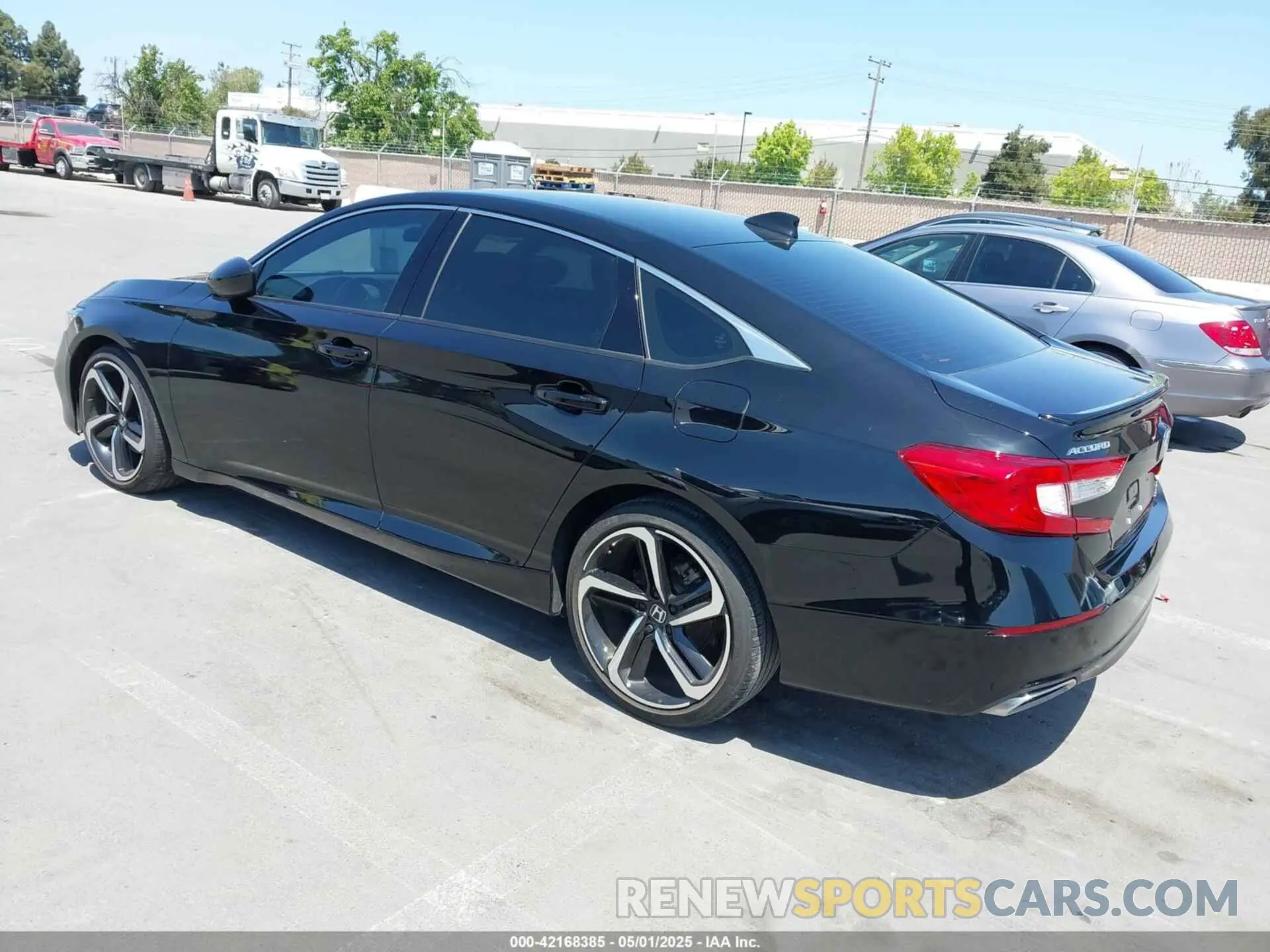 3 Фотография поврежденного автомобиля 1HGCV2F34KA000951 HONDA ACCORD 2019
