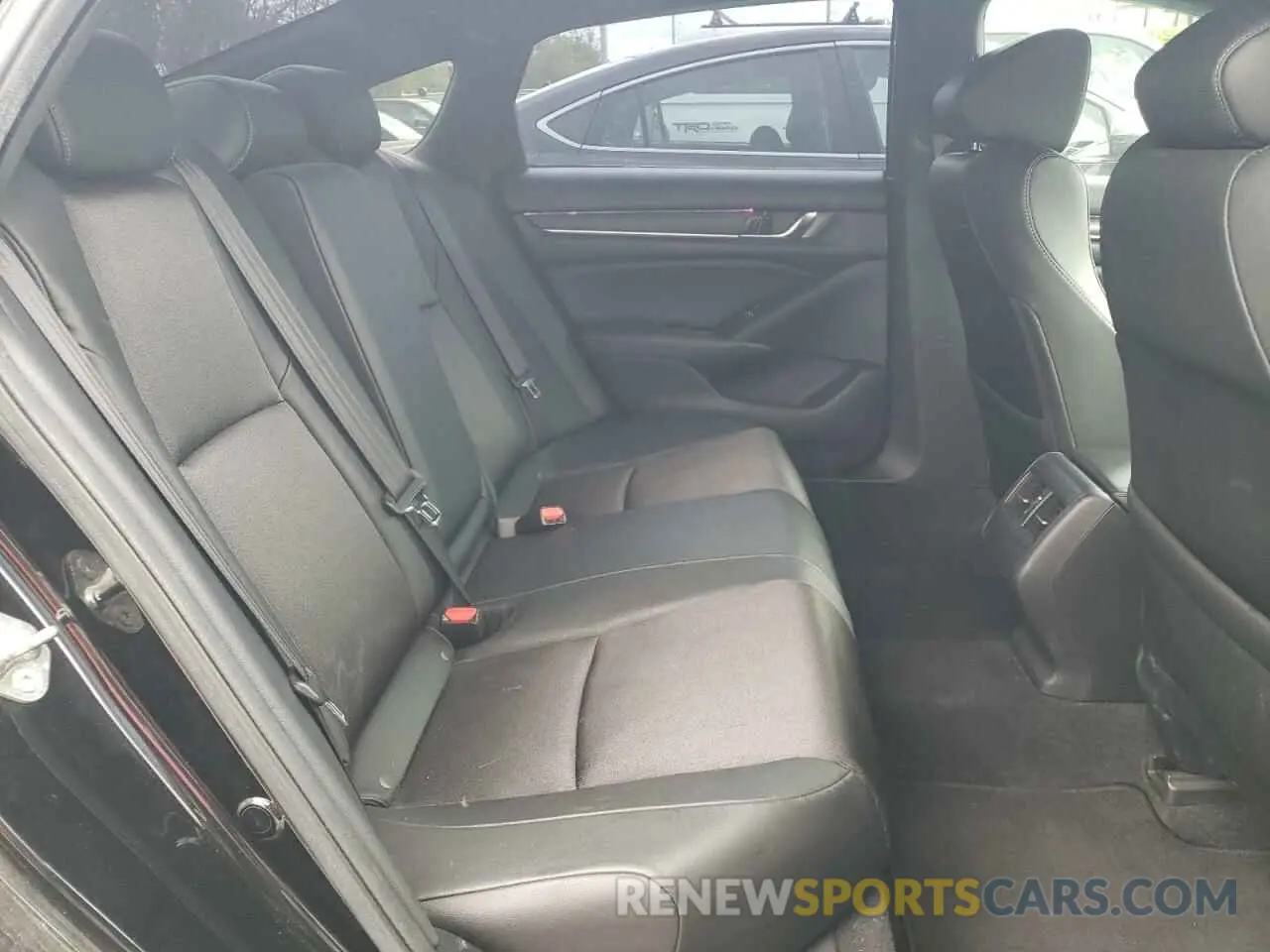 10 Photograph of a damaged car 1HGCV2F35KA017502 HONDA ACCORD 2019