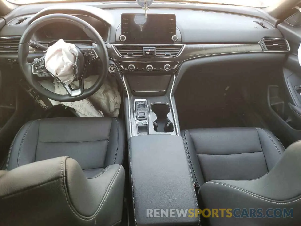 8 Photograph of a damaged car 1HGCV2F36KA008131 HONDA ACCORD 2019