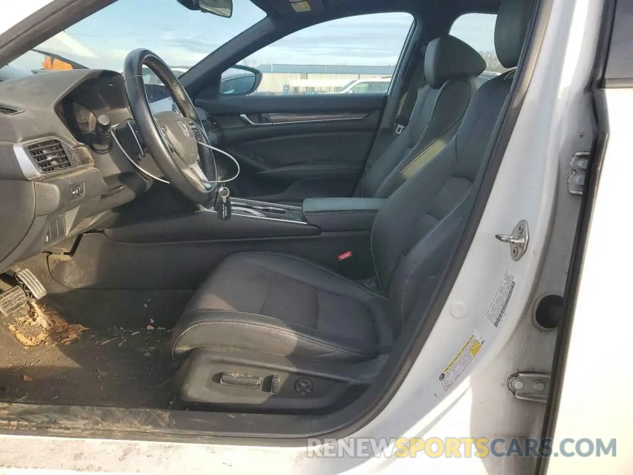 7 Photograph of a damaged car 1HGCV2F36KA026693 HONDA ACCORD 2019
