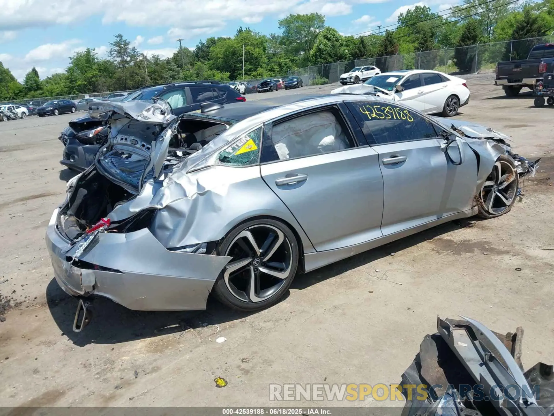 4 Photograph of a damaged car 1HGCV2F38KA012729 HONDA ACCORD 2019