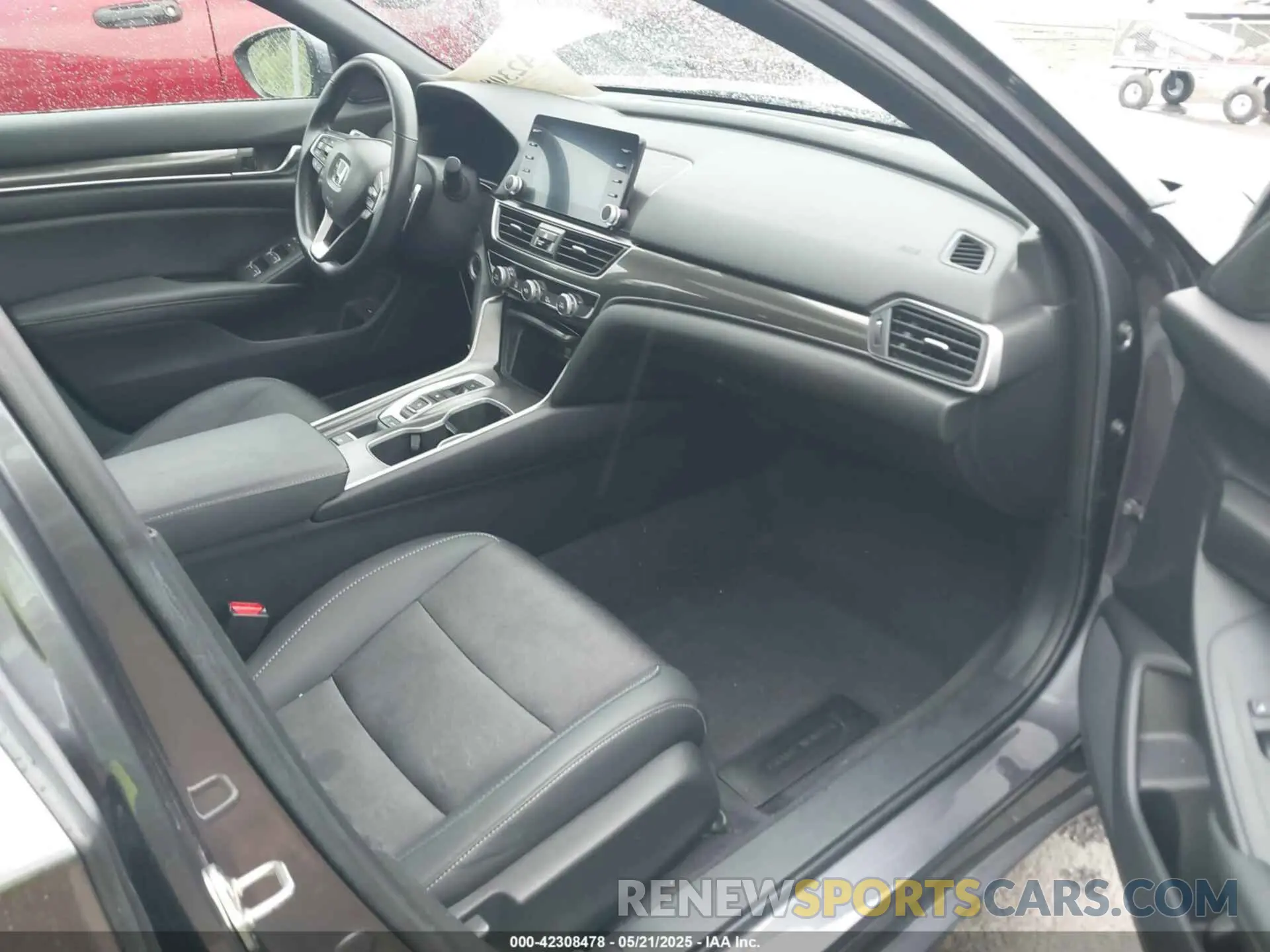 5 Photograph of a damaged car 1HGCV2F3XKA002879 HONDA ACCORD 2019
