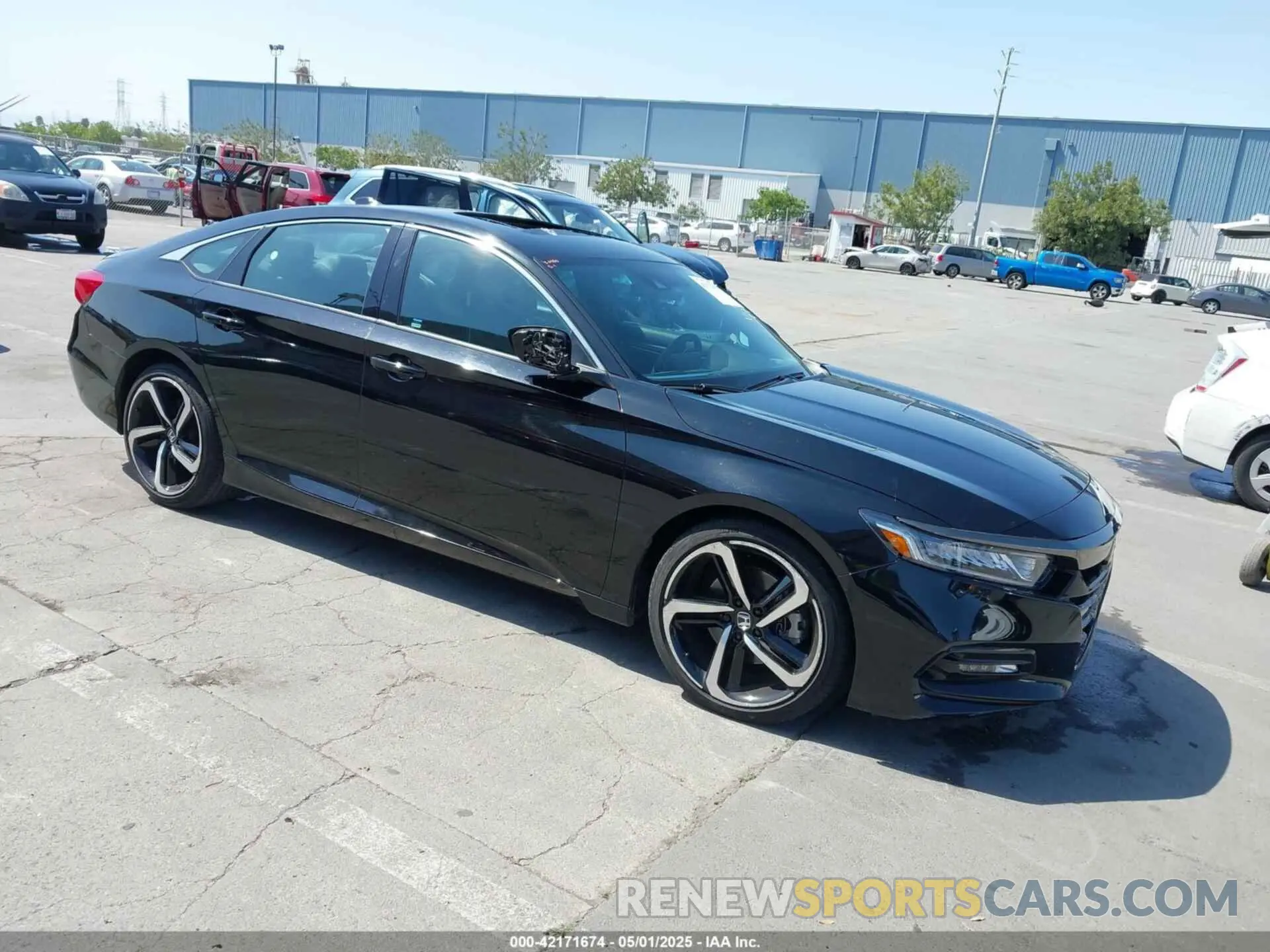 1 Фотография поврежденного автомобиля 1HGCV2F3XKA020069 HONDA ACCORD 2019