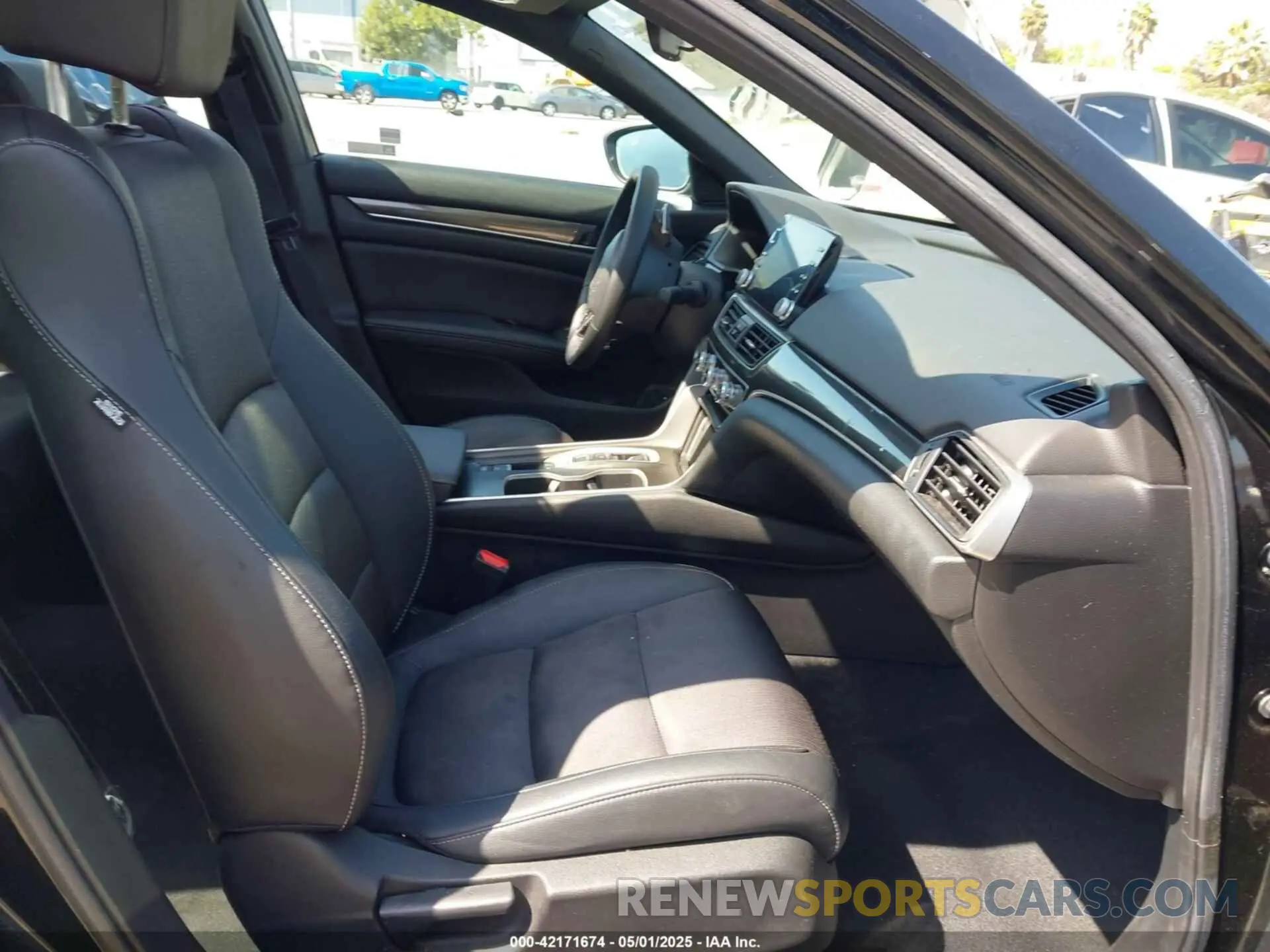 5 Фотография поврежденного автомобиля 1HGCV2F3XKA020069 HONDA ACCORD 2019