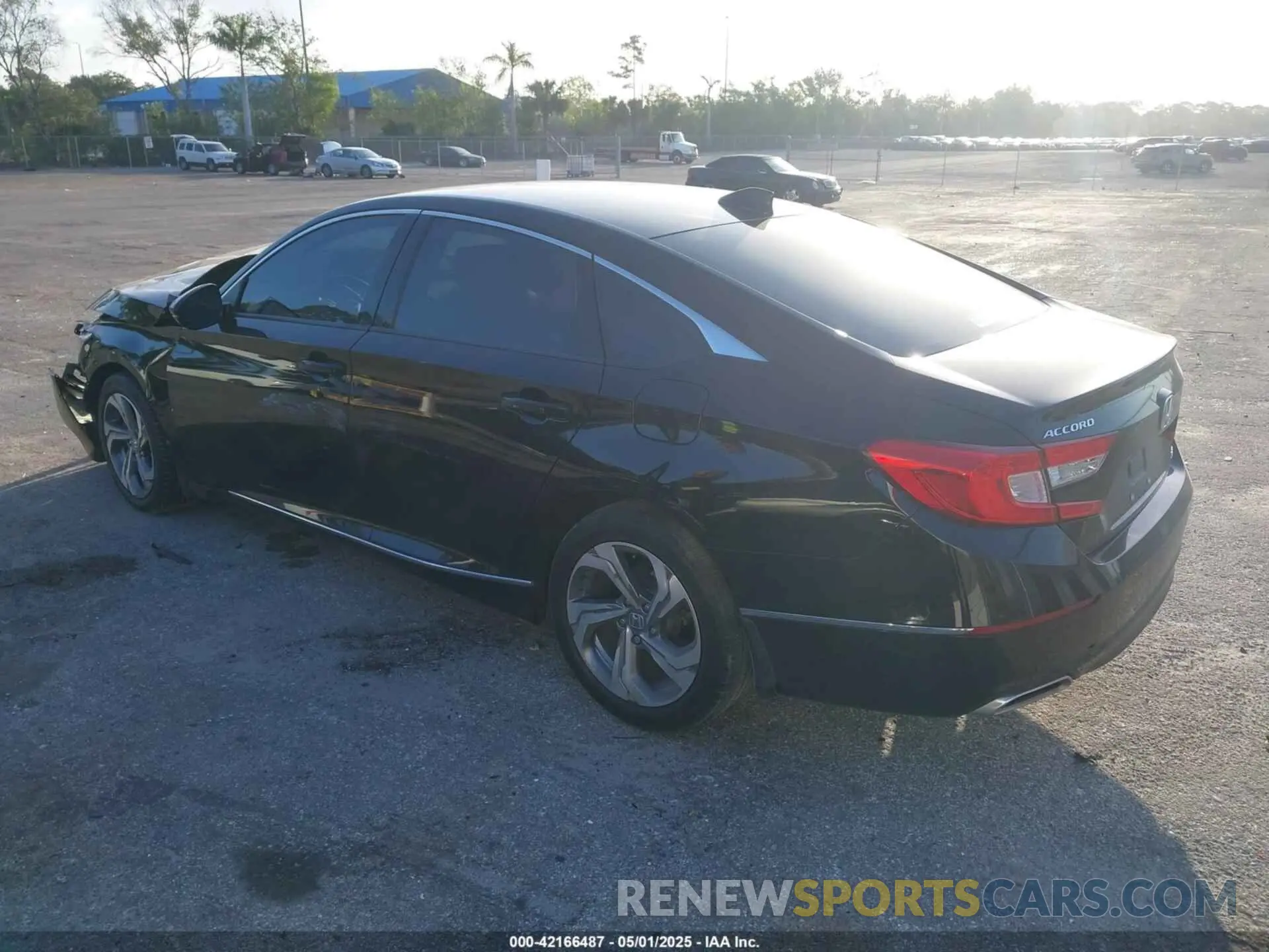 3 Фотография поврежденного автомобиля 1HGCV2F51KA020723 HONDA ACCORD 2019