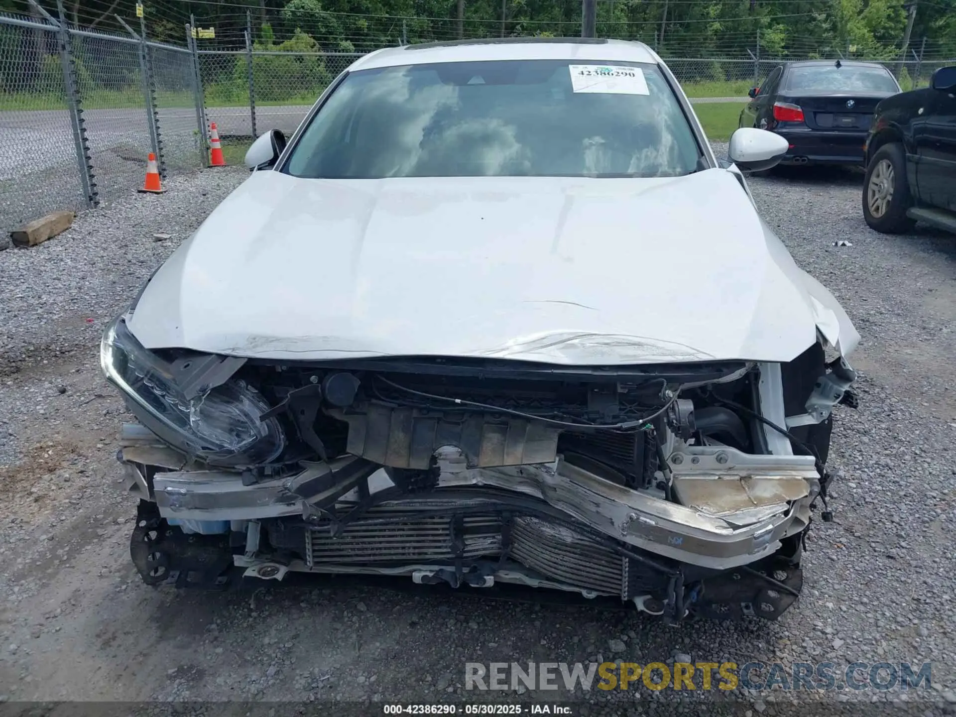 12 Photograph of a damaged car 1HGCV2F57KA022007 HONDA ACCORD 2019