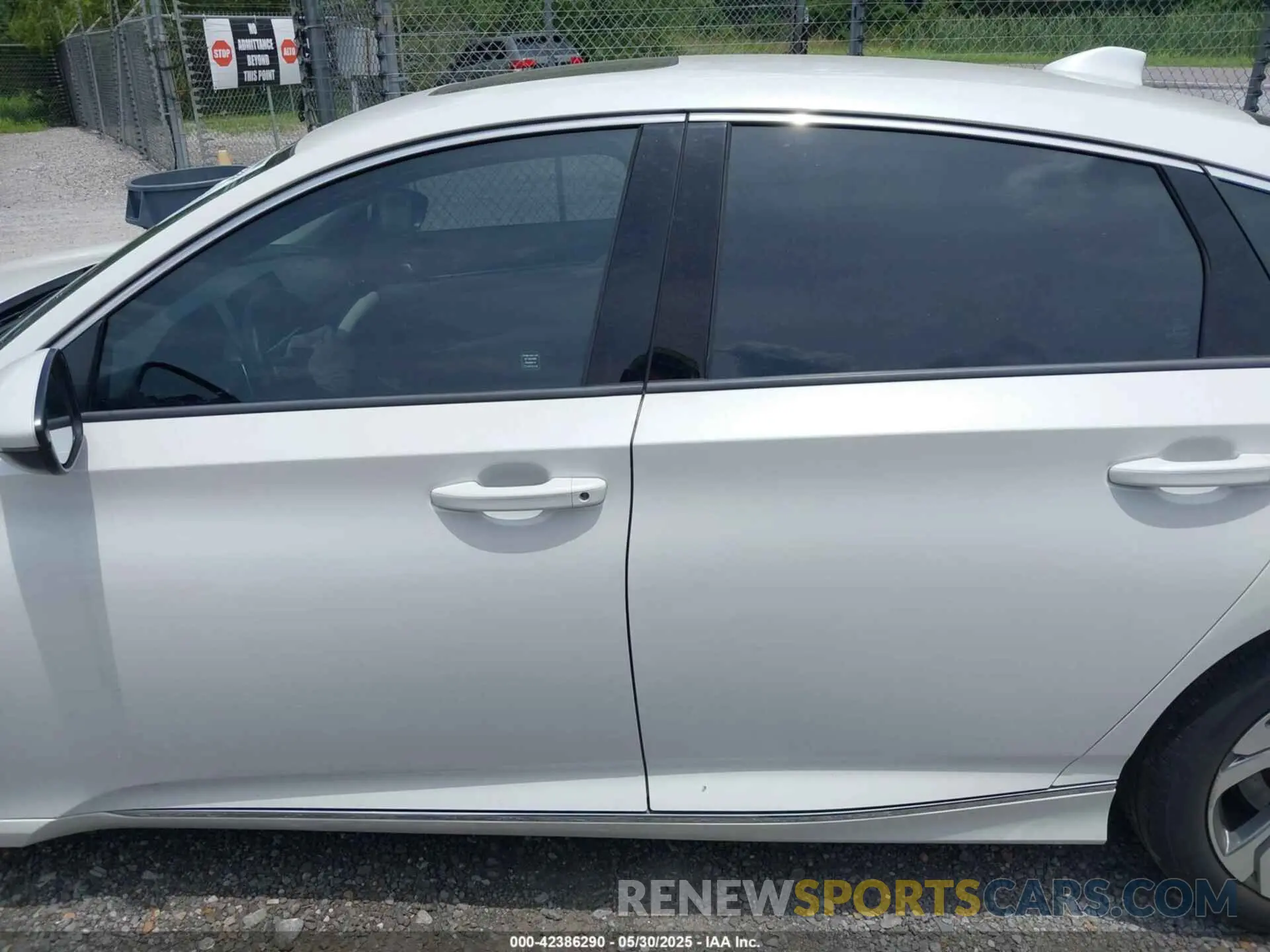 14 Photograph of a damaged car 1HGCV2F57KA022007 HONDA ACCORD 2019