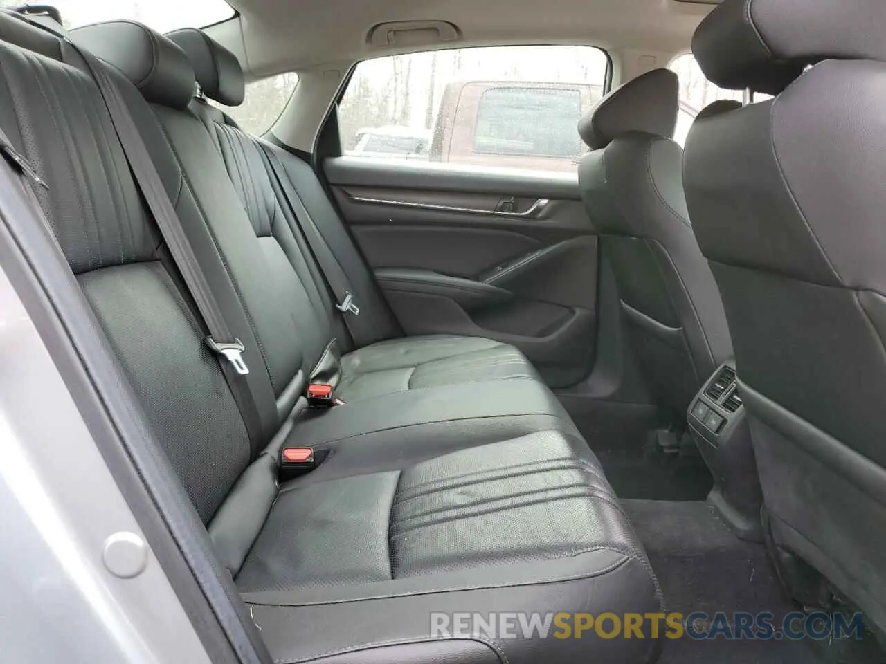 10 Photograph of a damaged car 1HGCV2F90KA802742 HONDA ACCORD 2019