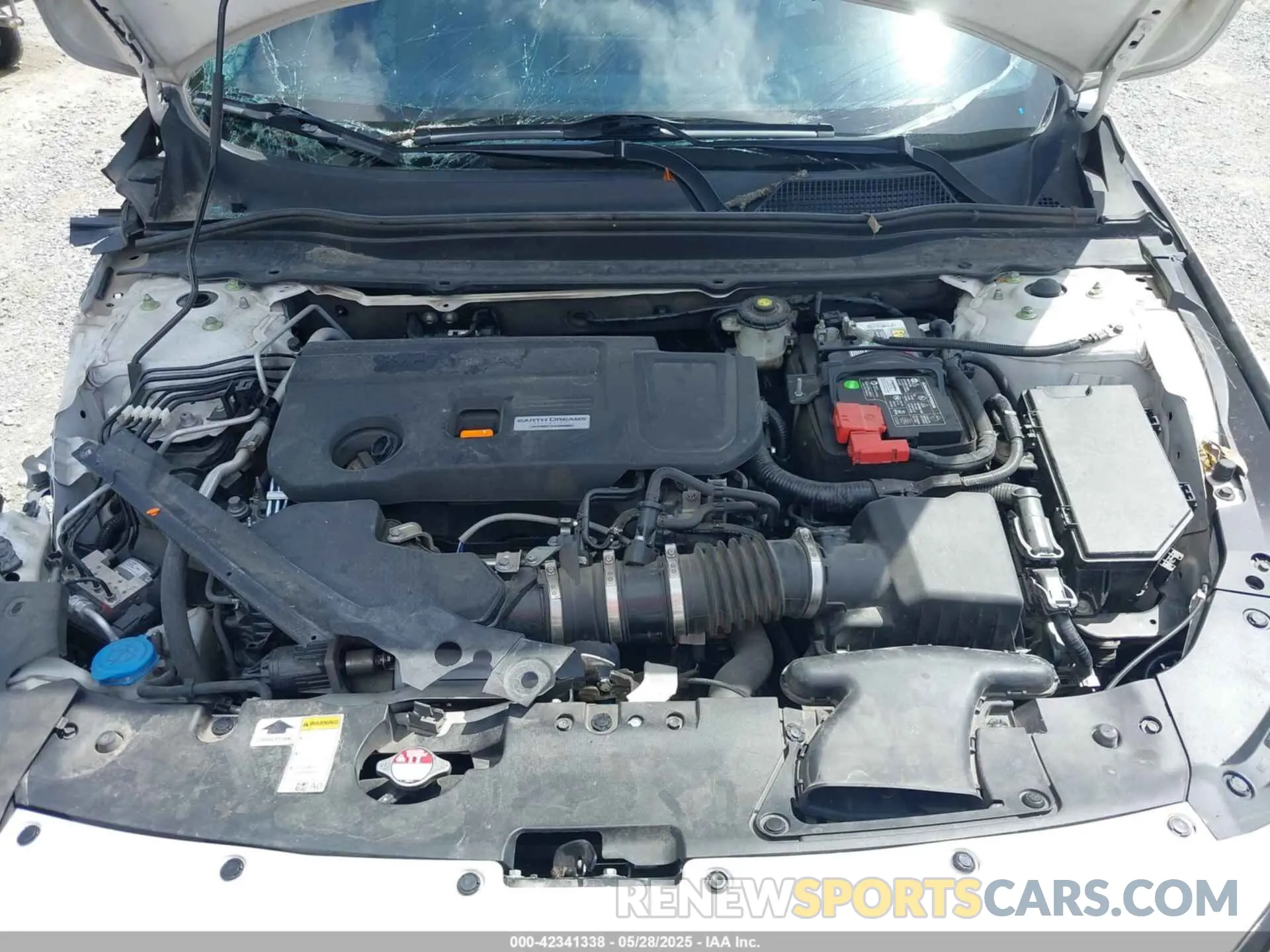 10 Photograph of a damaged car 1HGCV2F91KA025052 HONDA ACCORD 2019
