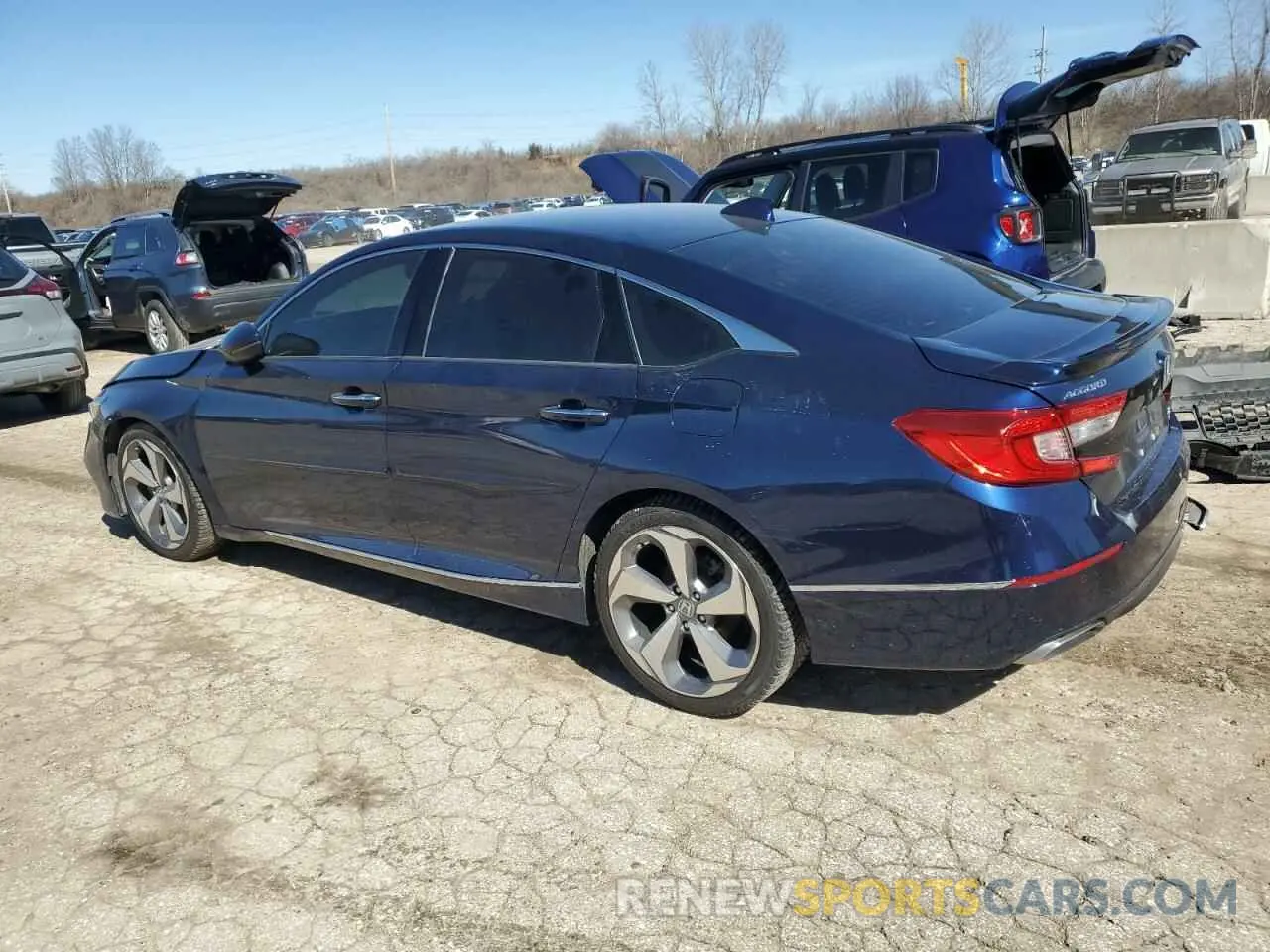2 Фотография поврежденного автомобиля 1HGCV2F93KA032746 HONDA ACCORD 2019