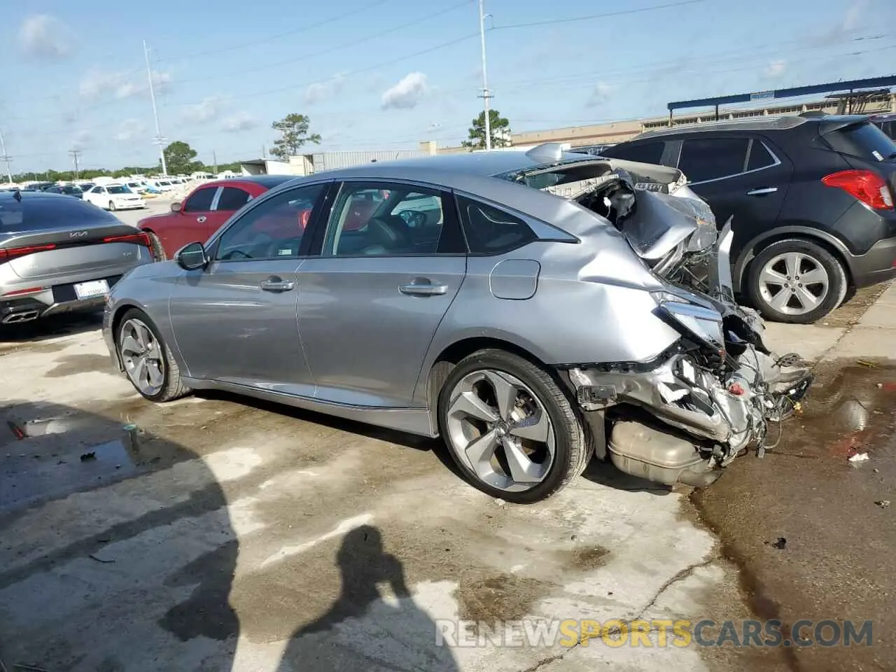2 Photograph of a damaged car 1HGCV2F94KA002655 HONDA ACCORD 2019