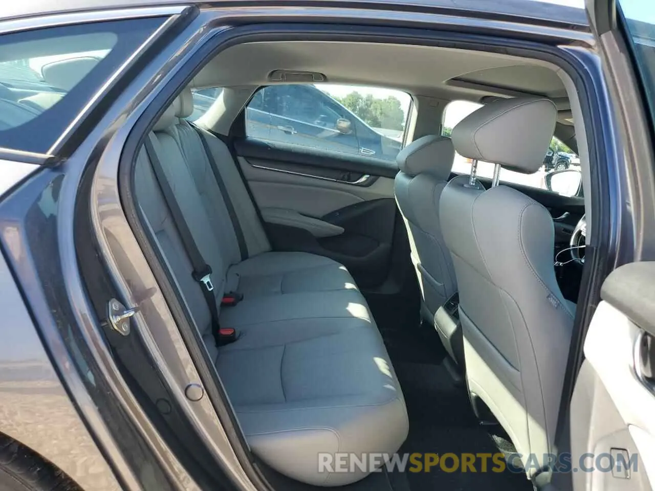 10 Photograph of a damaged car 1HGCV2F95KA009100 HONDA ACCORD 2019