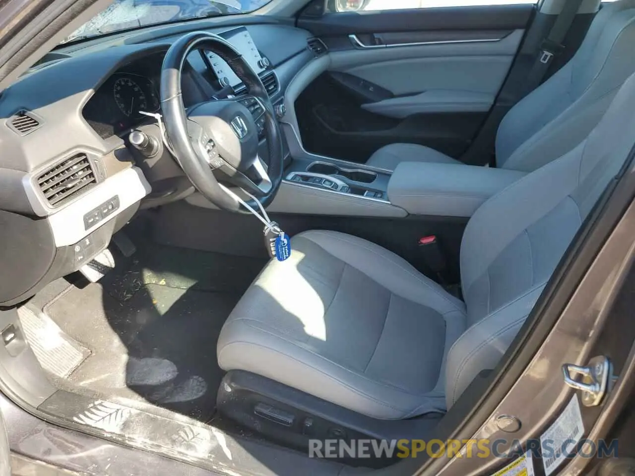 7 Photograph of a damaged car 1HGCV2F95KA009100 HONDA ACCORD 2019