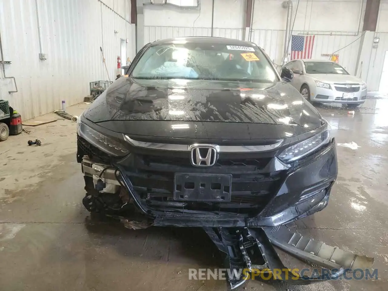 5 Photograph of a damaged car 1HGCV2F95KA036488 HONDA ACCORD 2019