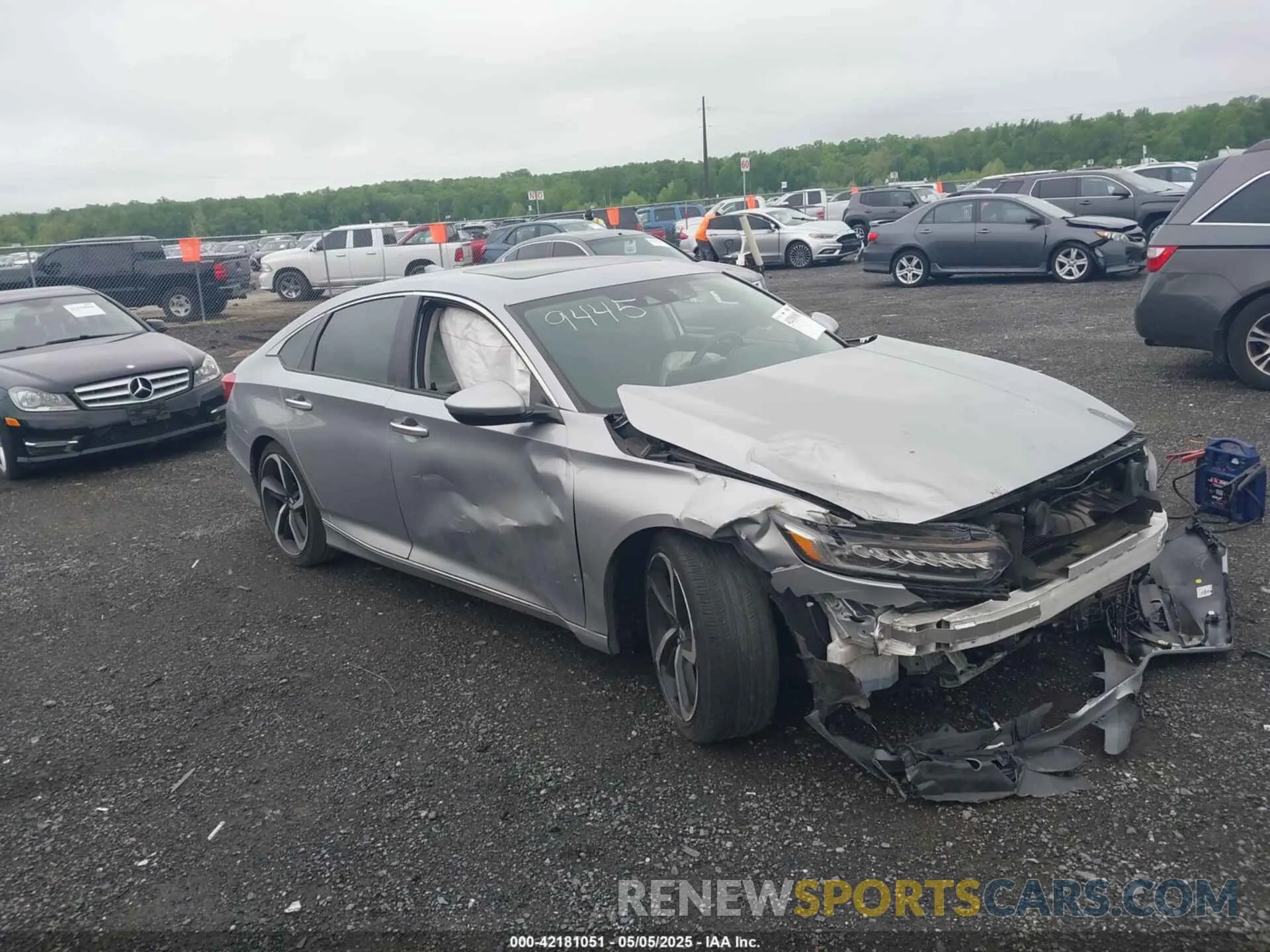 1 Photograph of a damaged car 1HGCV2F96KA009445 HONDA ACCORD 2019