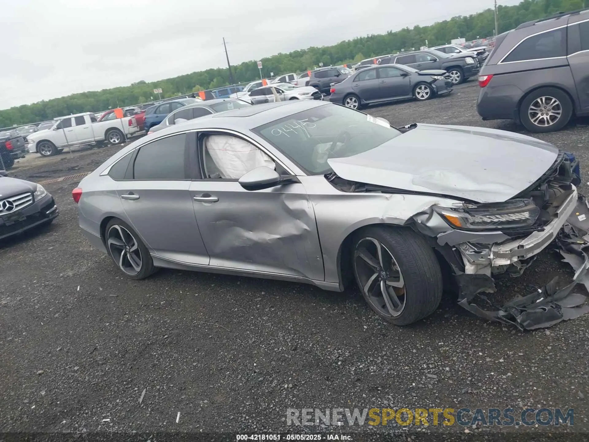 12 Photograph of a damaged car 1HGCV2F96KA009445 HONDA ACCORD 2019