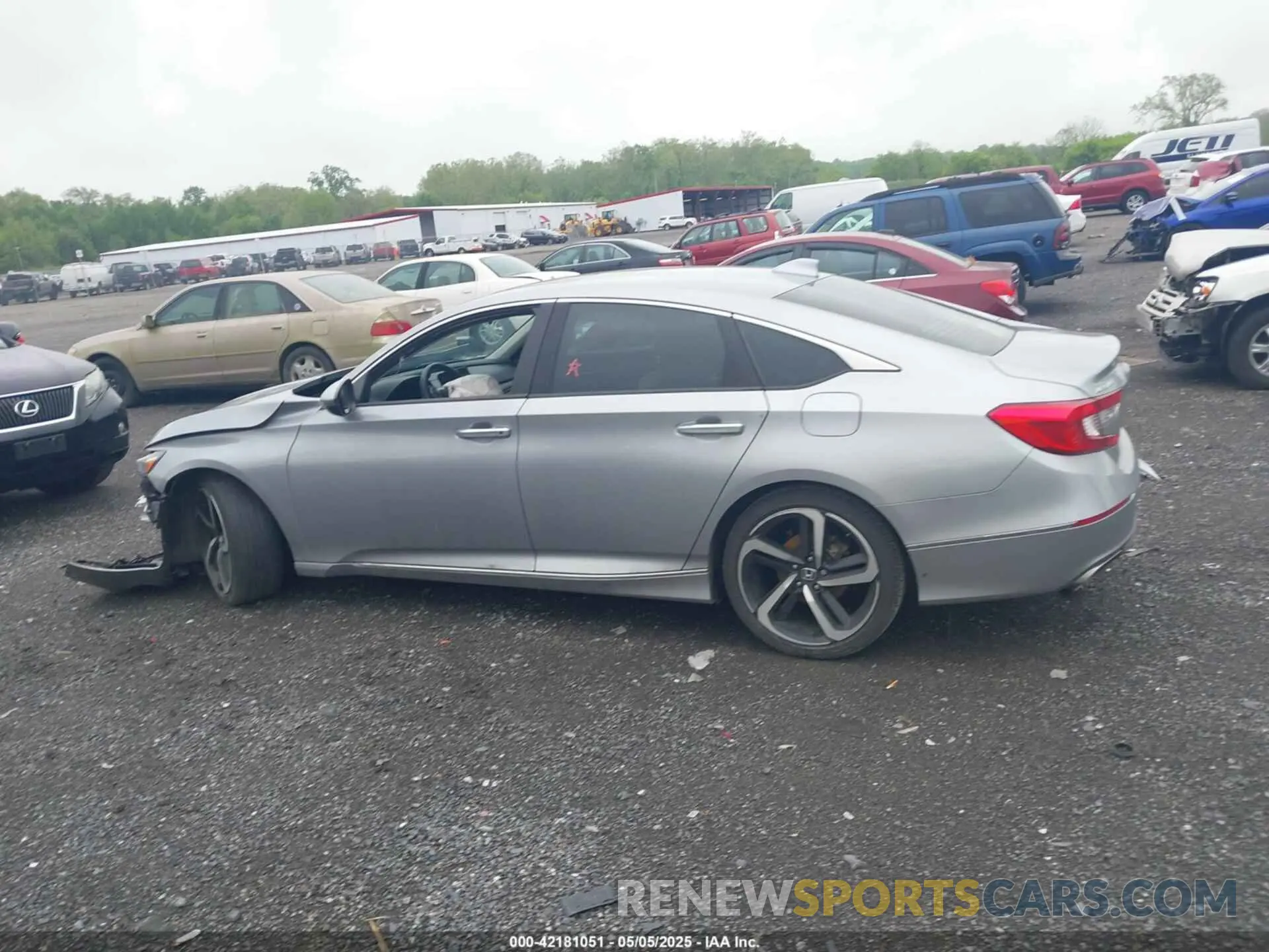 13 Photograph of a damaged car 1HGCV2F96KA009445 HONDA ACCORD 2019