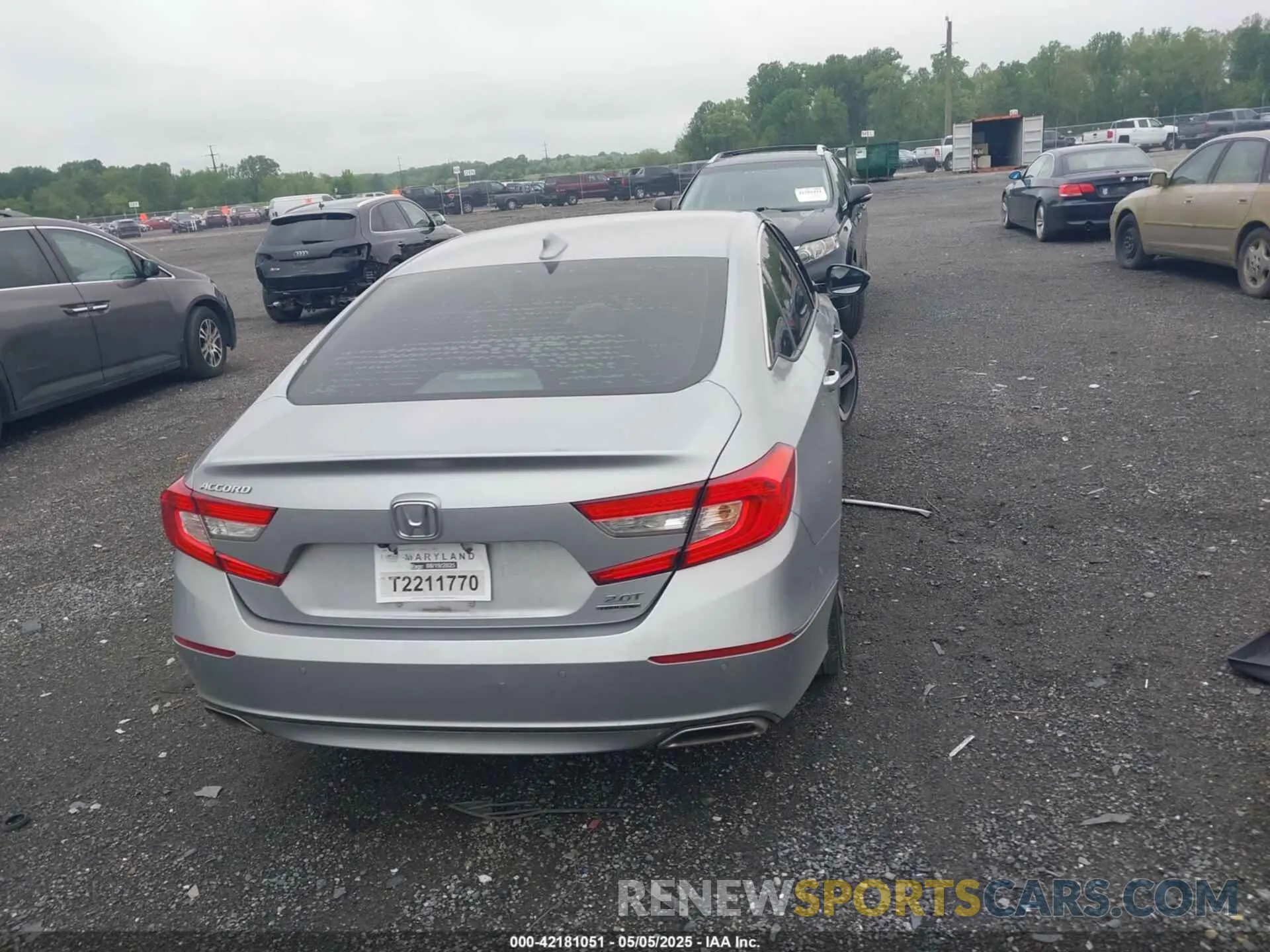 15 Photograph of a damaged car 1HGCV2F96KA009445 HONDA ACCORD 2019