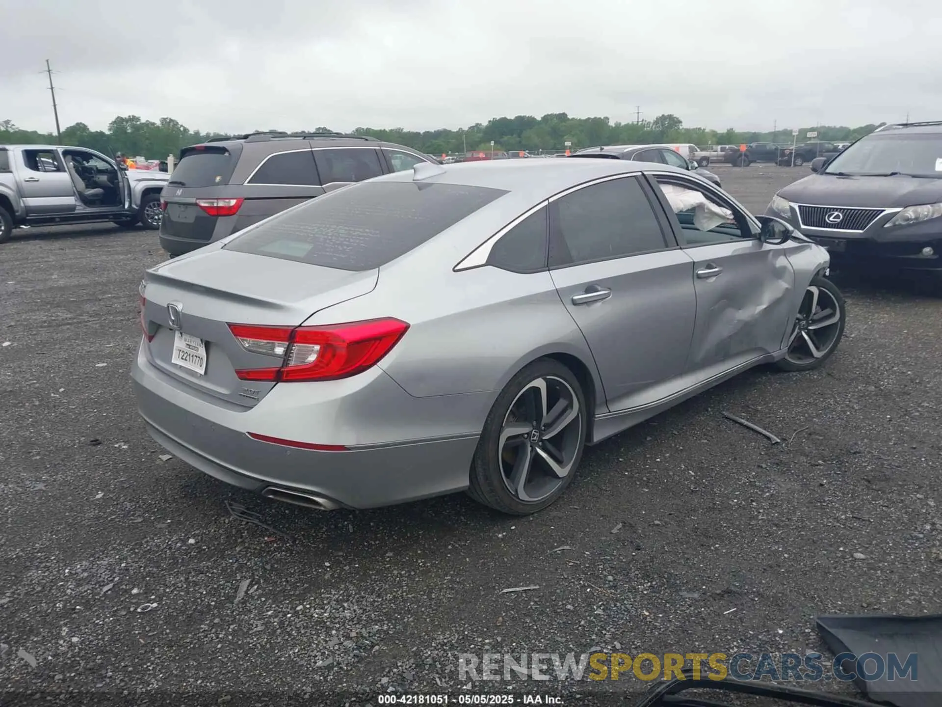 4 Photograph of a damaged car 1HGCV2F96KA009445 HONDA ACCORD 2019