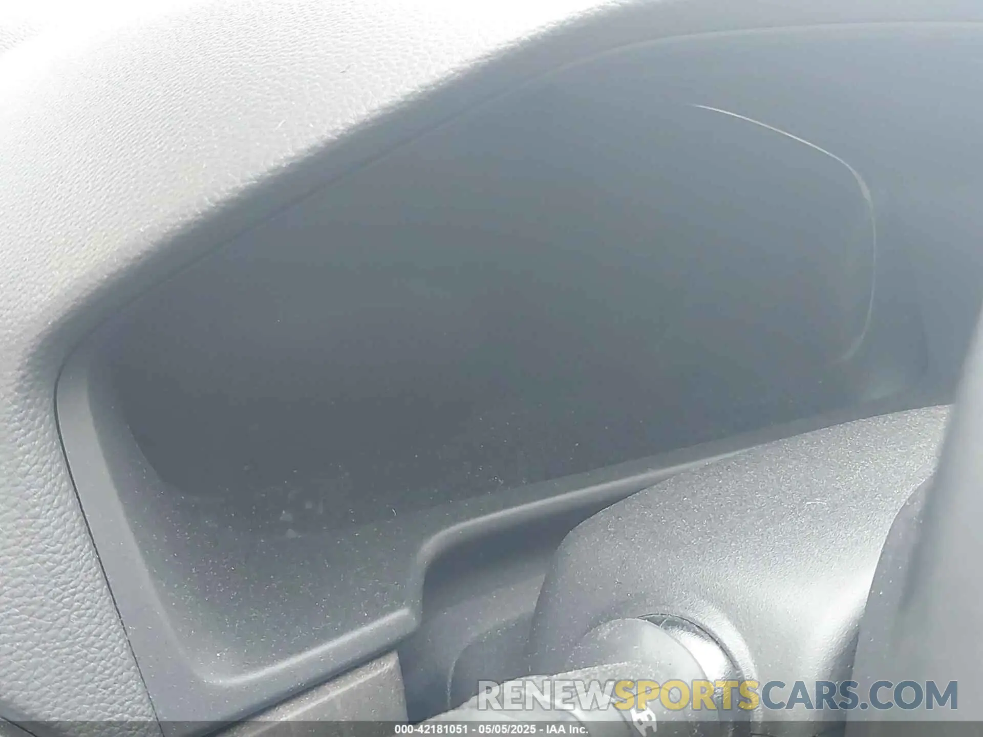 7 Photograph of a damaged car 1HGCV2F96KA009445 HONDA ACCORD 2019