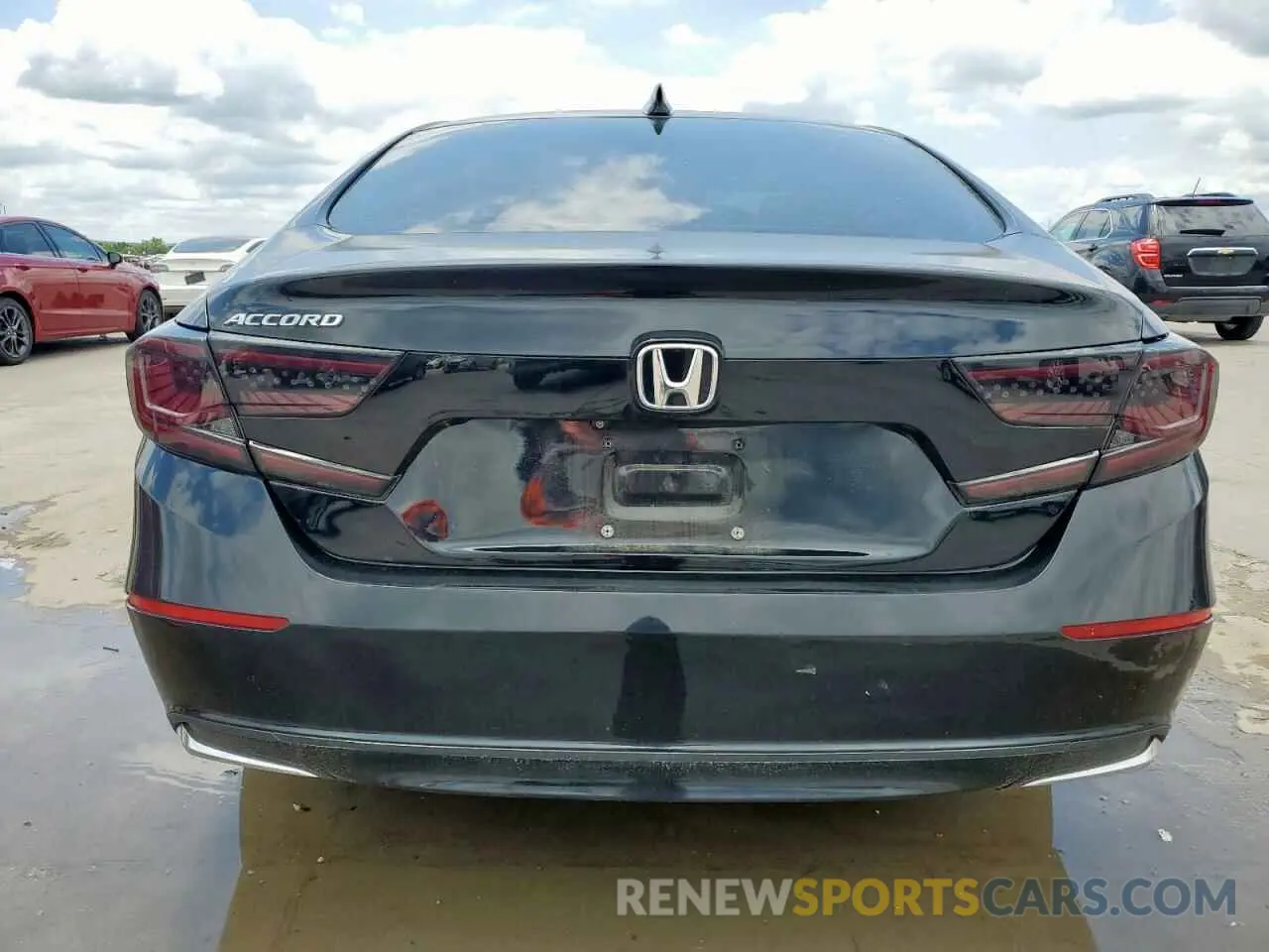 6 Photograph of a damaged car 1HGCV3F40KA020161 HONDA ACCORD 2019