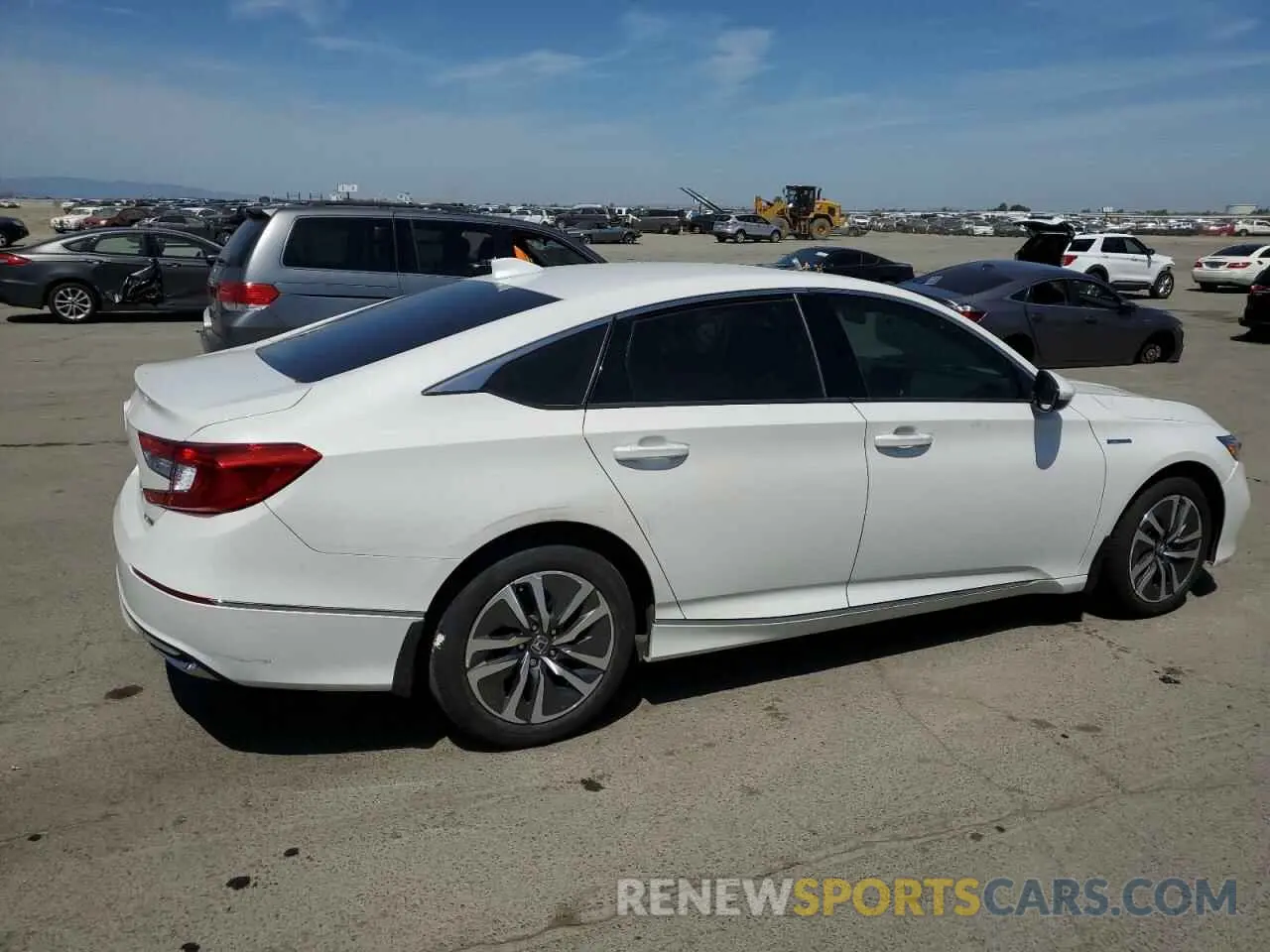 3 Фотография поврежденного автомобиля 1HGCV3F43KA018937 HONDA ACCORD 2019