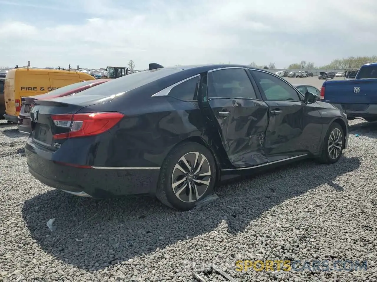 3 Фотография поврежденного автомобиля 1HGCV3F97KA005619 HONDA ACCORD 2019