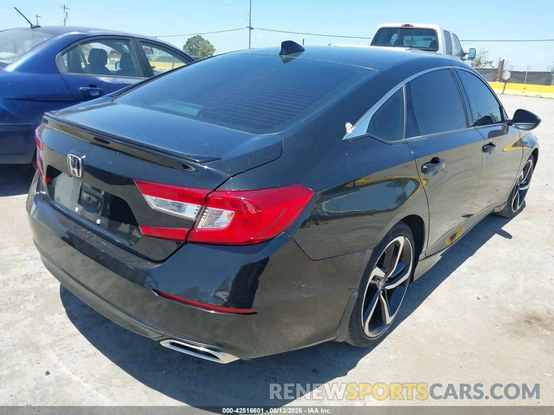 4 Фотография поврежденного автомобиля 1HGCV1E34LA051119 HONDA ACCORD 2020