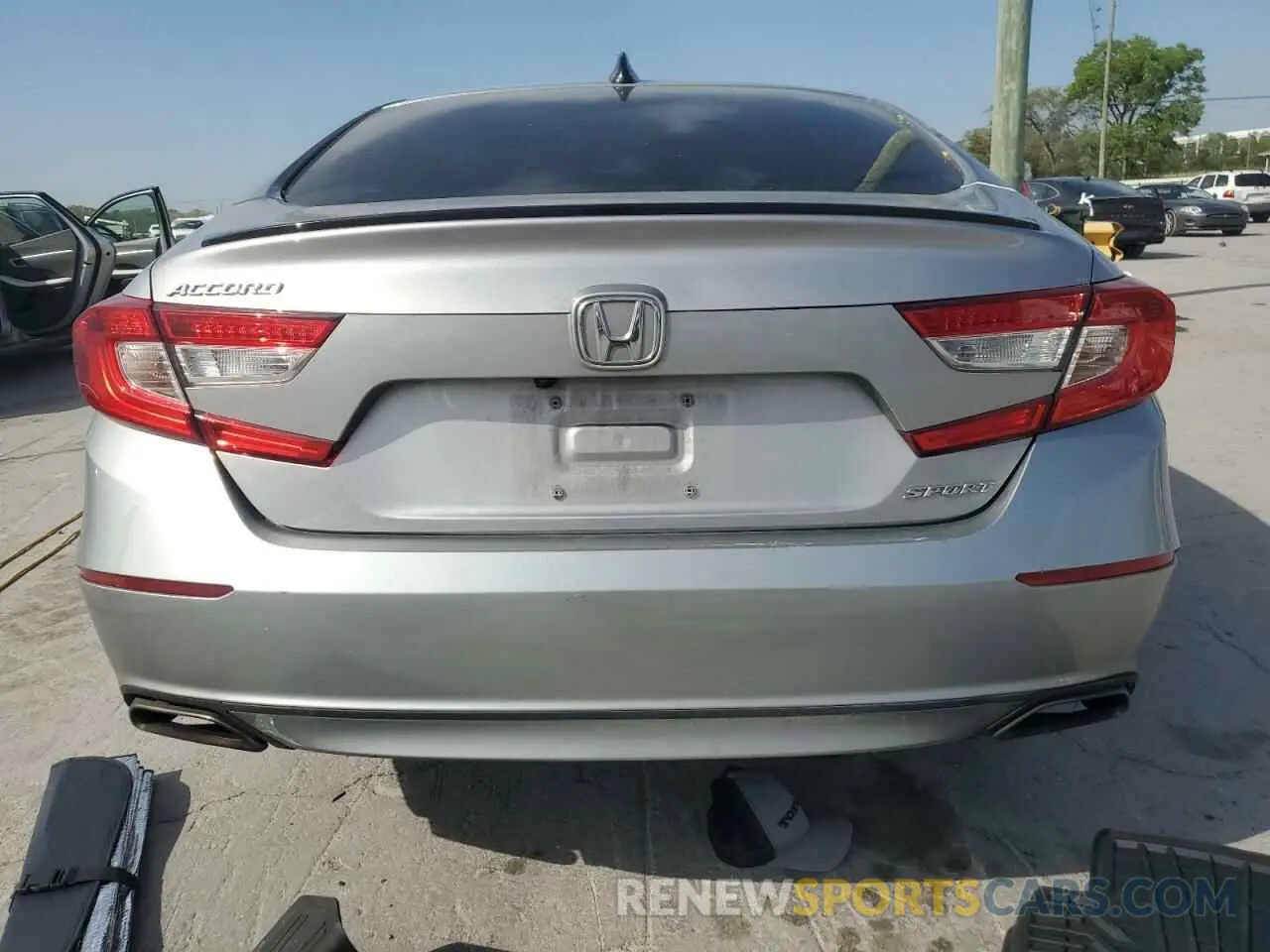 6 Фотография поврежденного автомобиля 1HGCV1F10LA009379 HONDA ACCORD 2020