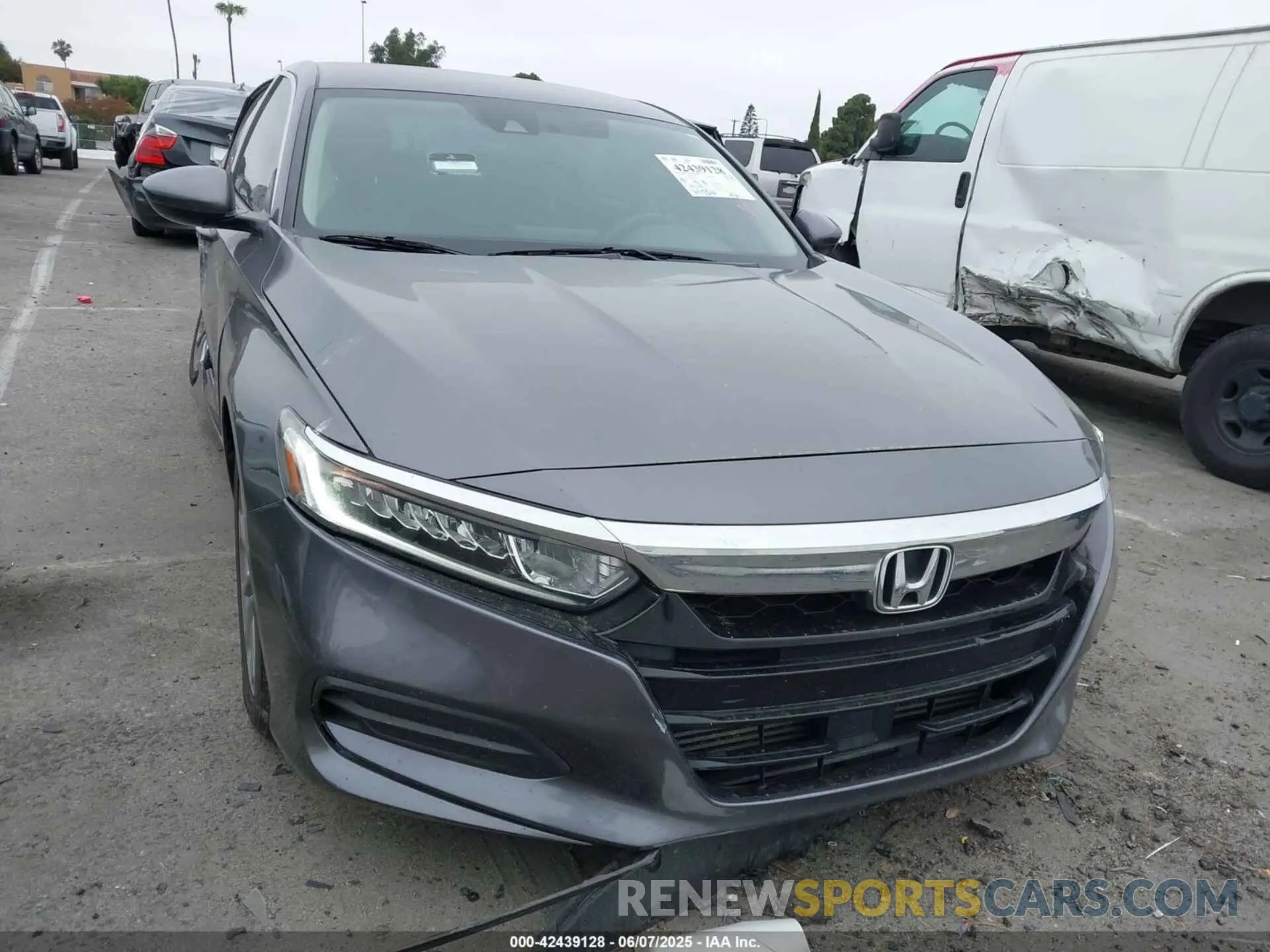 12 Фотография поврежденного автомобиля 1HGCV1F11LA075553 HONDA ACCORD 2020