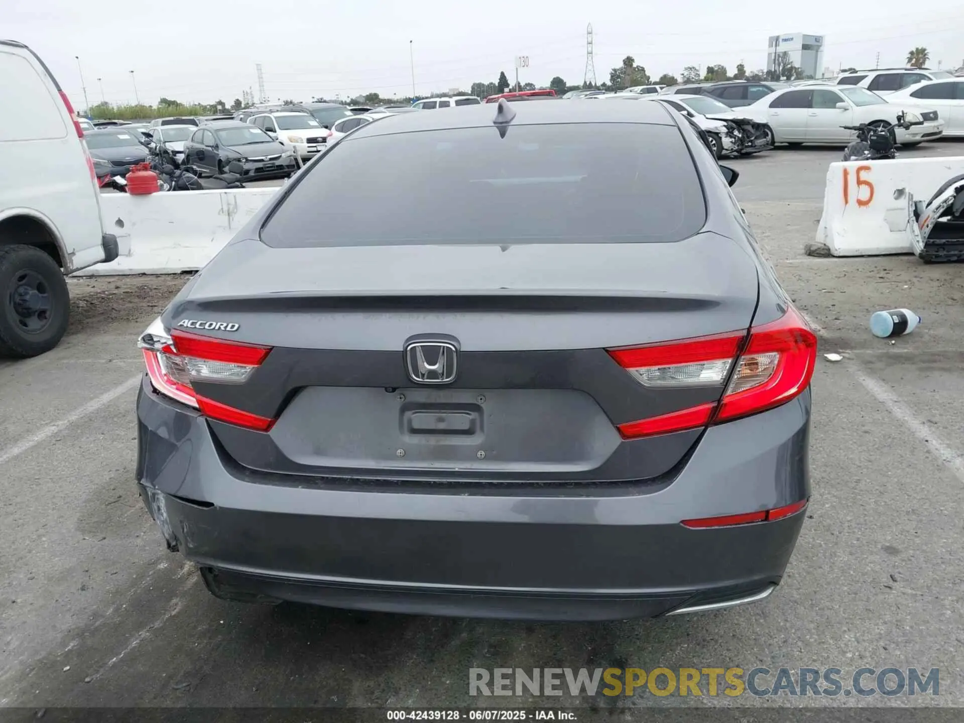 16 Фотография поврежденного автомобиля 1HGCV1F11LA075553 HONDA ACCORD 2020