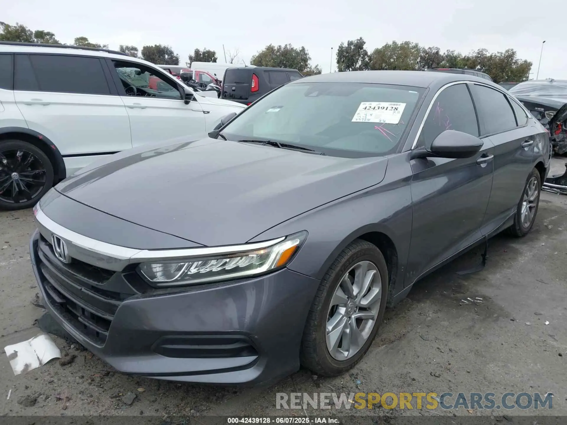 2 Фотография поврежденного автомобиля 1HGCV1F11LA075553 HONDA ACCORD 2020