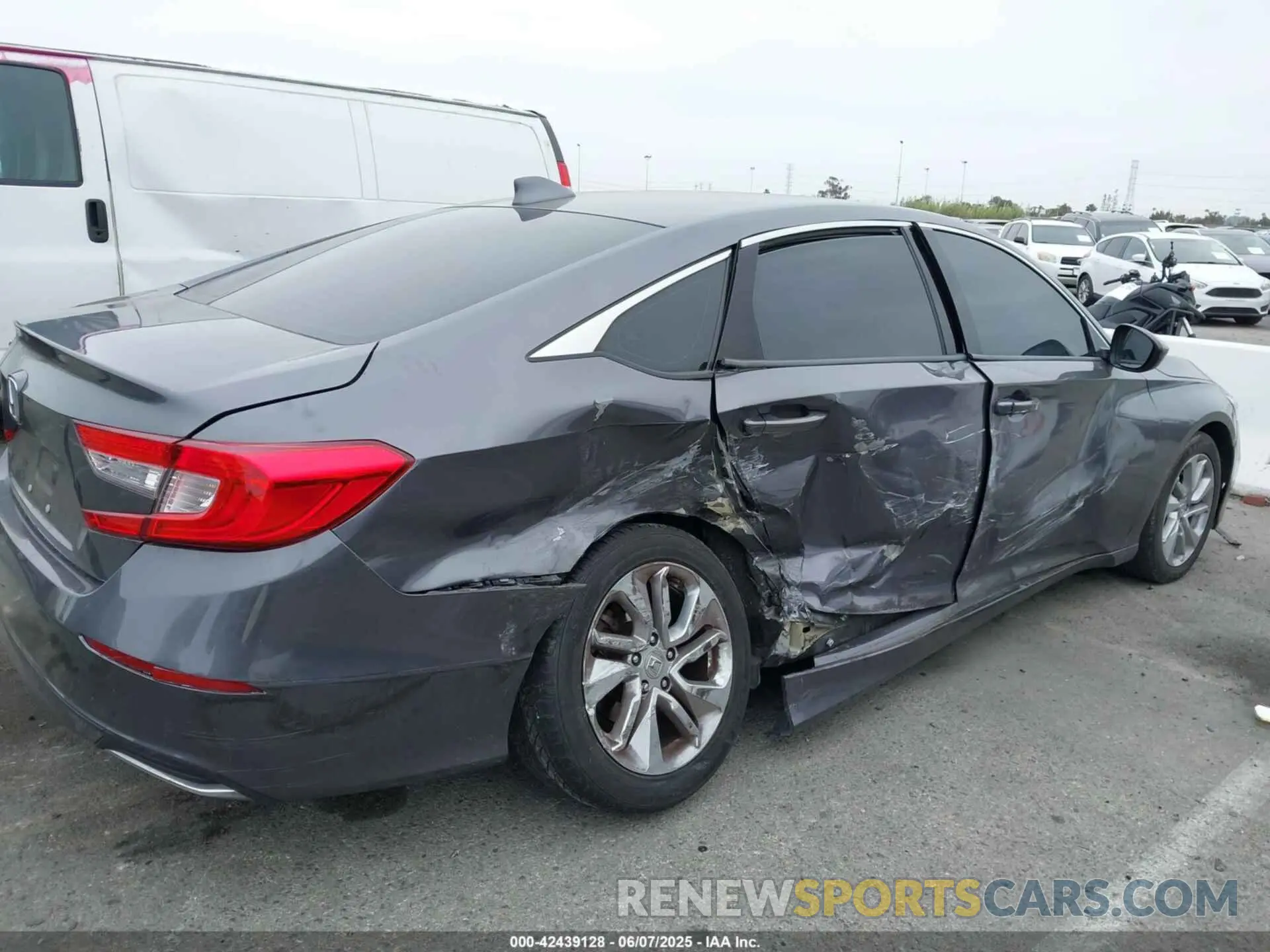 6 Фотография поврежденного автомобиля 1HGCV1F11LA075553 HONDA ACCORD 2020