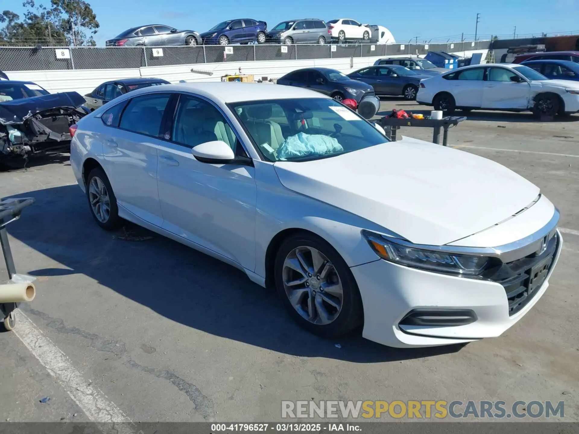 1 Фотография поврежденного автомобиля 1HGCV1F12LA097898 HONDA ACCORD 2020