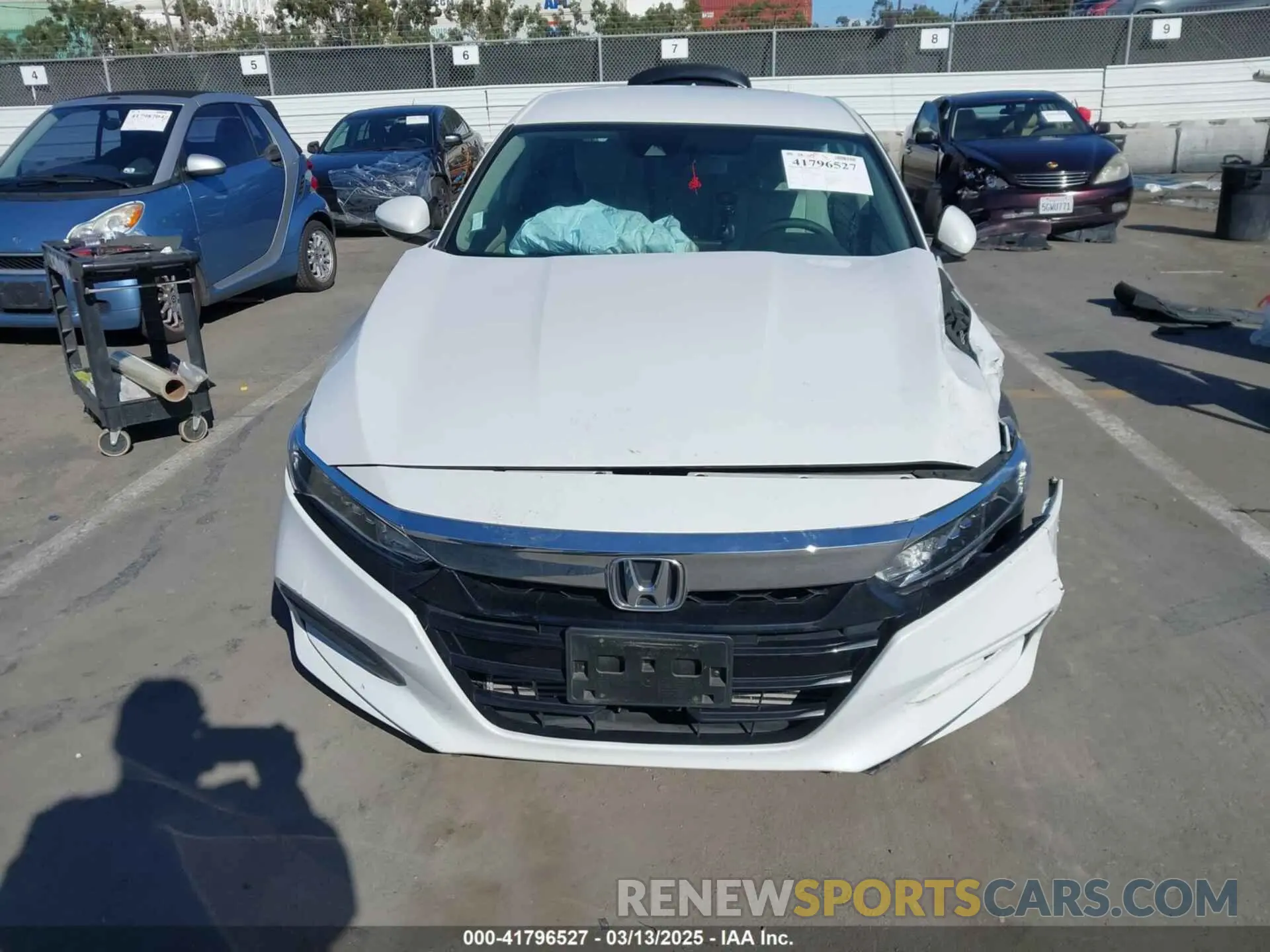 12 Фотография поврежденного автомобиля 1HGCV1F12LA097898 HONDA ACCORD 2020