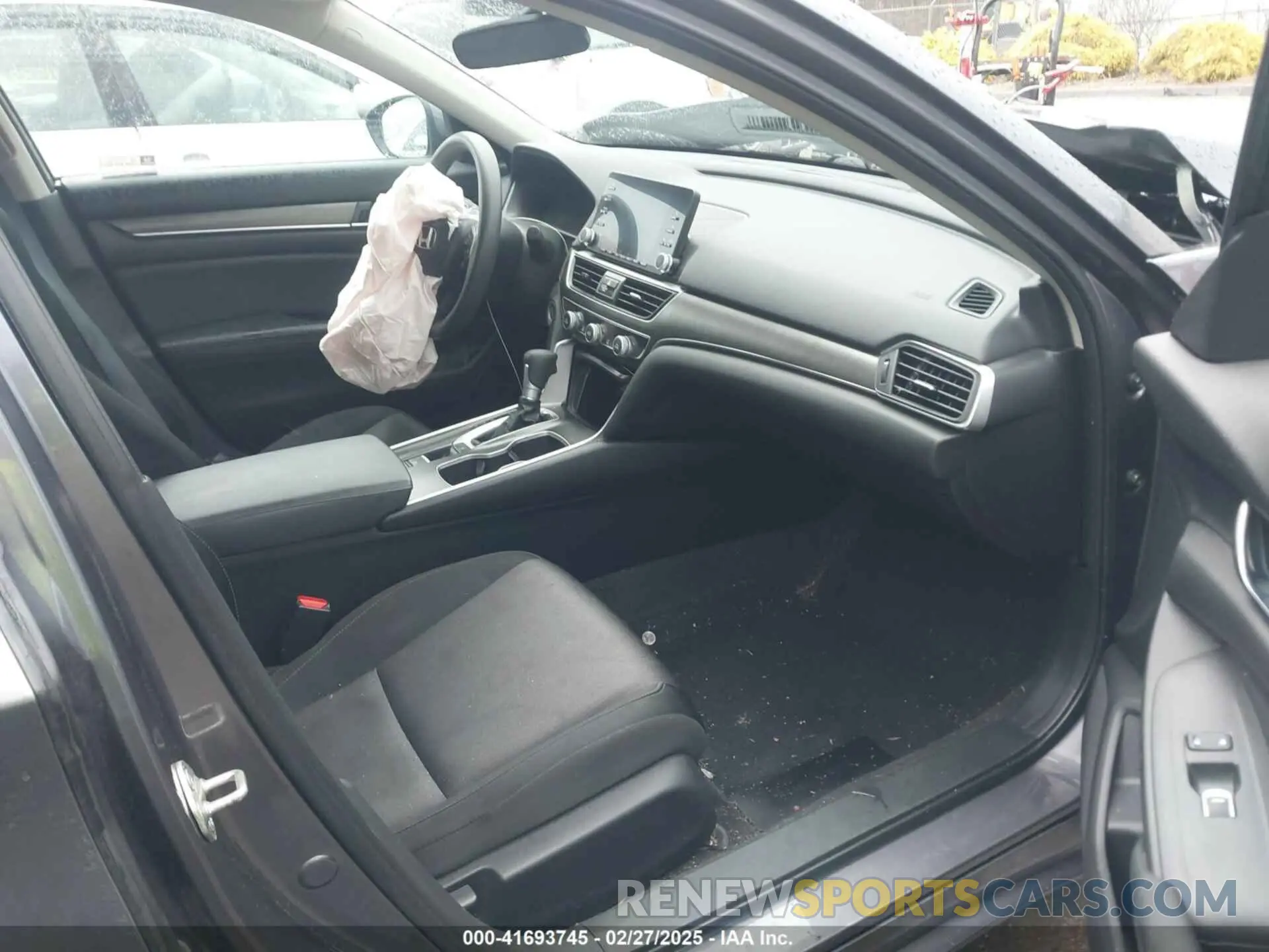 5 Photograph of a damaged car 1HGCV1F12LA132066 HONDA ACCORD 2020