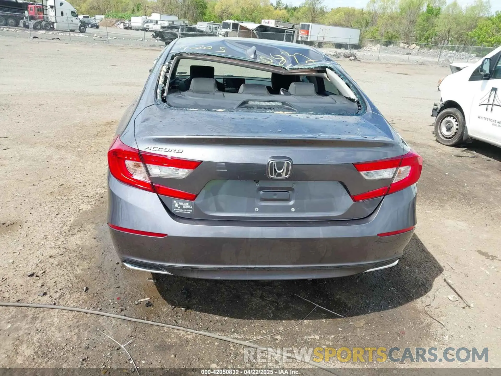 16 Photograph of a damaged car 1HGCV1F13LA108570 HONDA ACCORD 2020