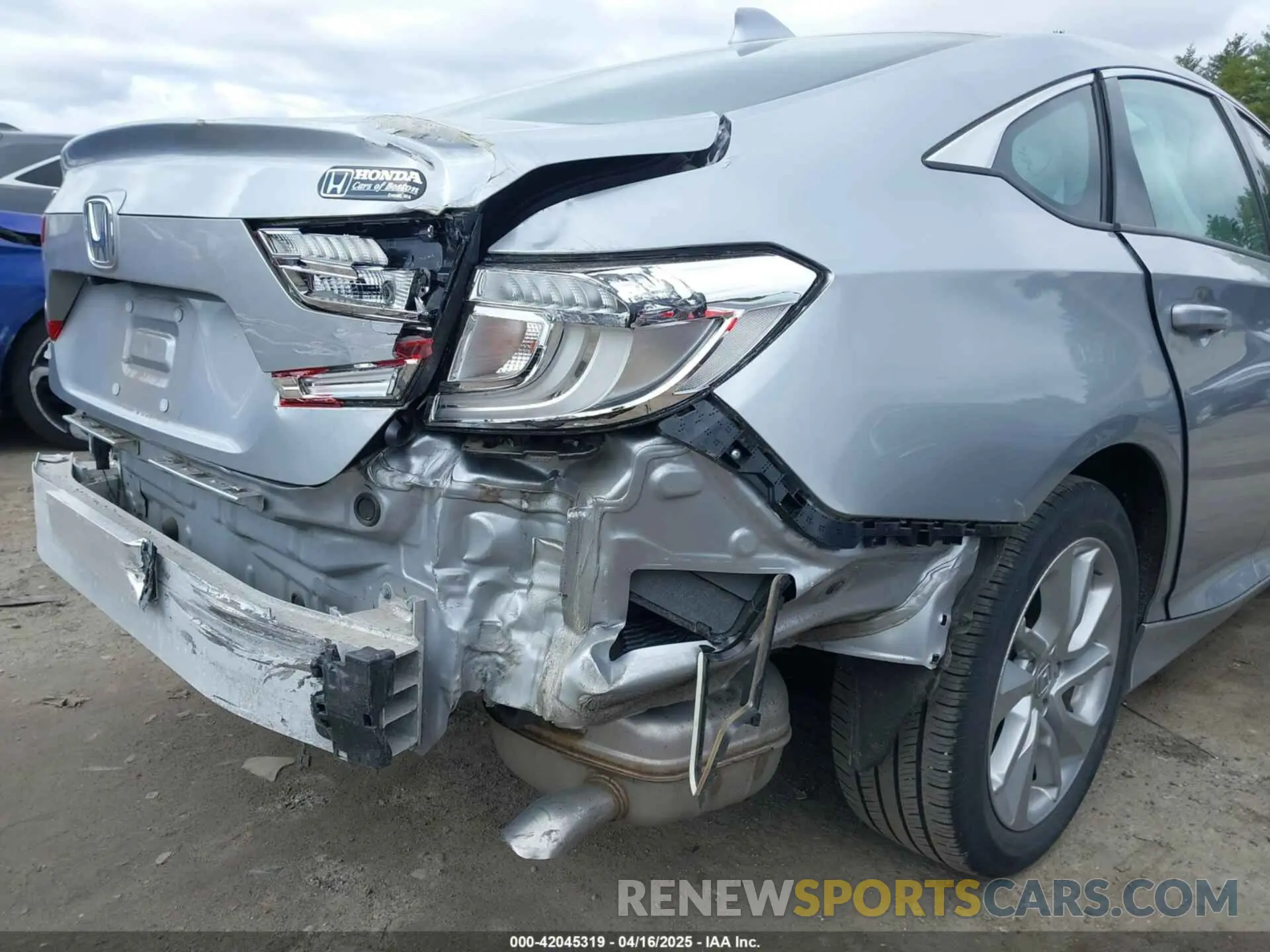 6 Photograph of a damaged car 1HGCV1F14LA042482 HONDA ACCORD 2020