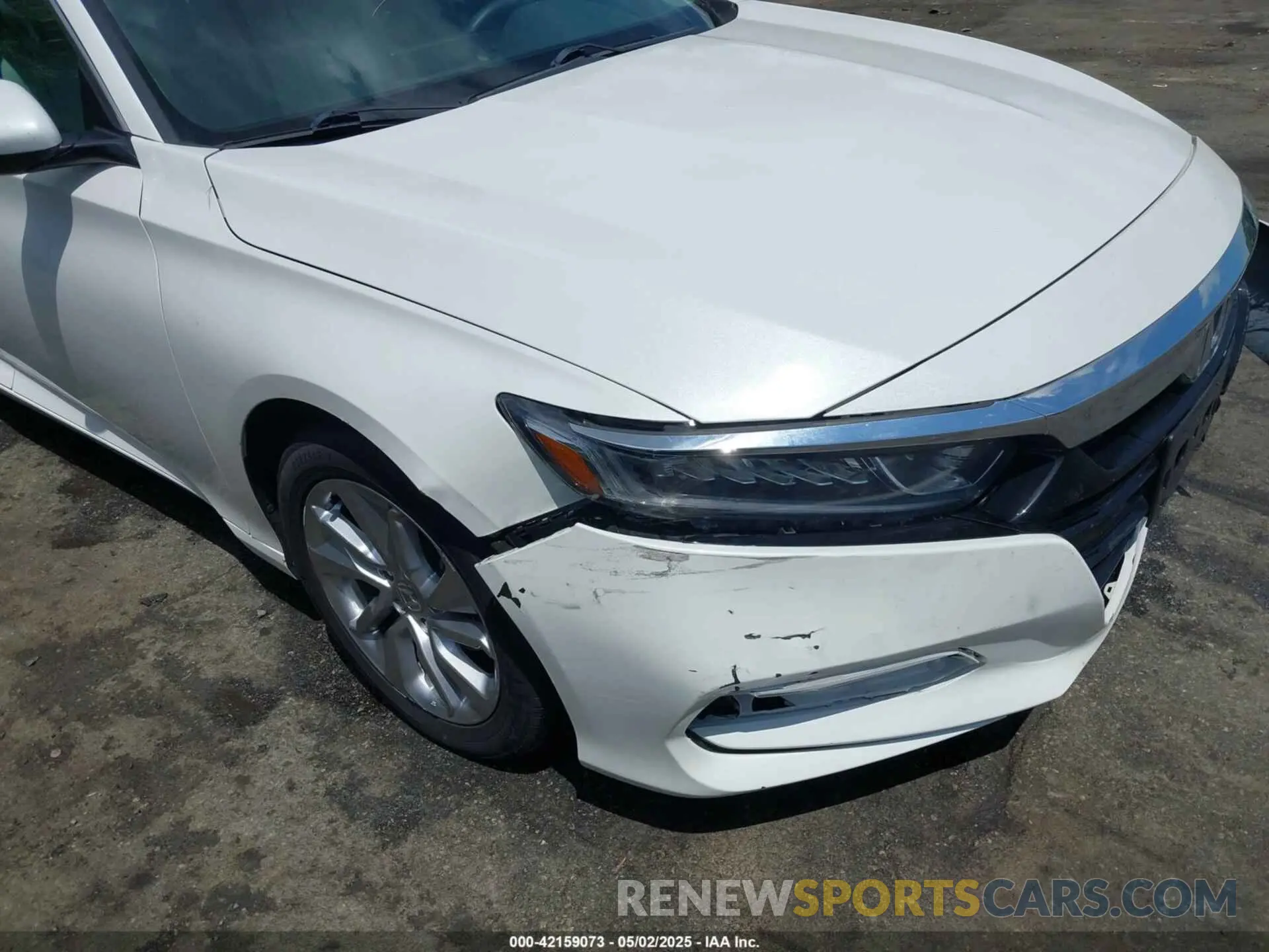 19 Photograph of a damaged car 1HGCV1F14LA099815 HONDA ACCORD 2020