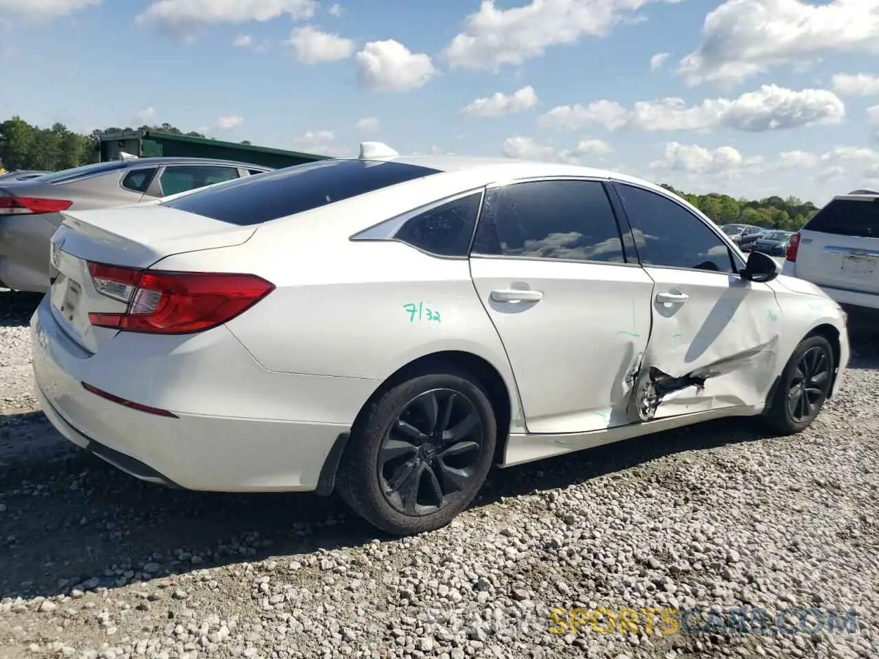 3 Фотография поврежденного автомобиля 1HGCV1F15LA084577 HONDA ACCORD 2020