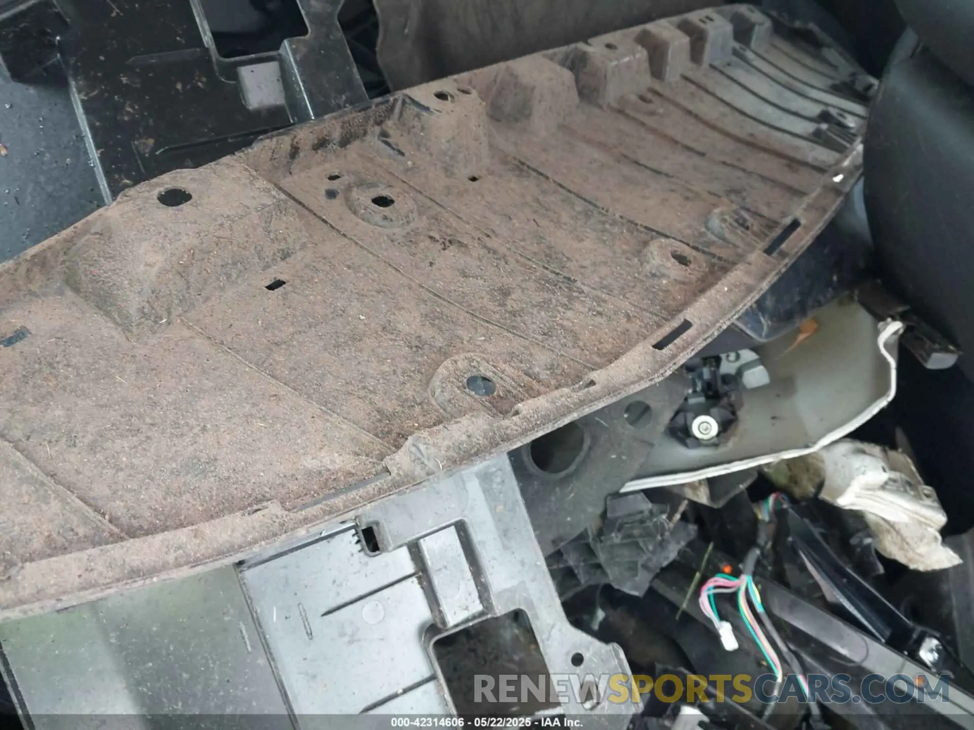 12 Photograph of a damaged car 1HGCV1F16LA006731 HONDA ACCORD 2020