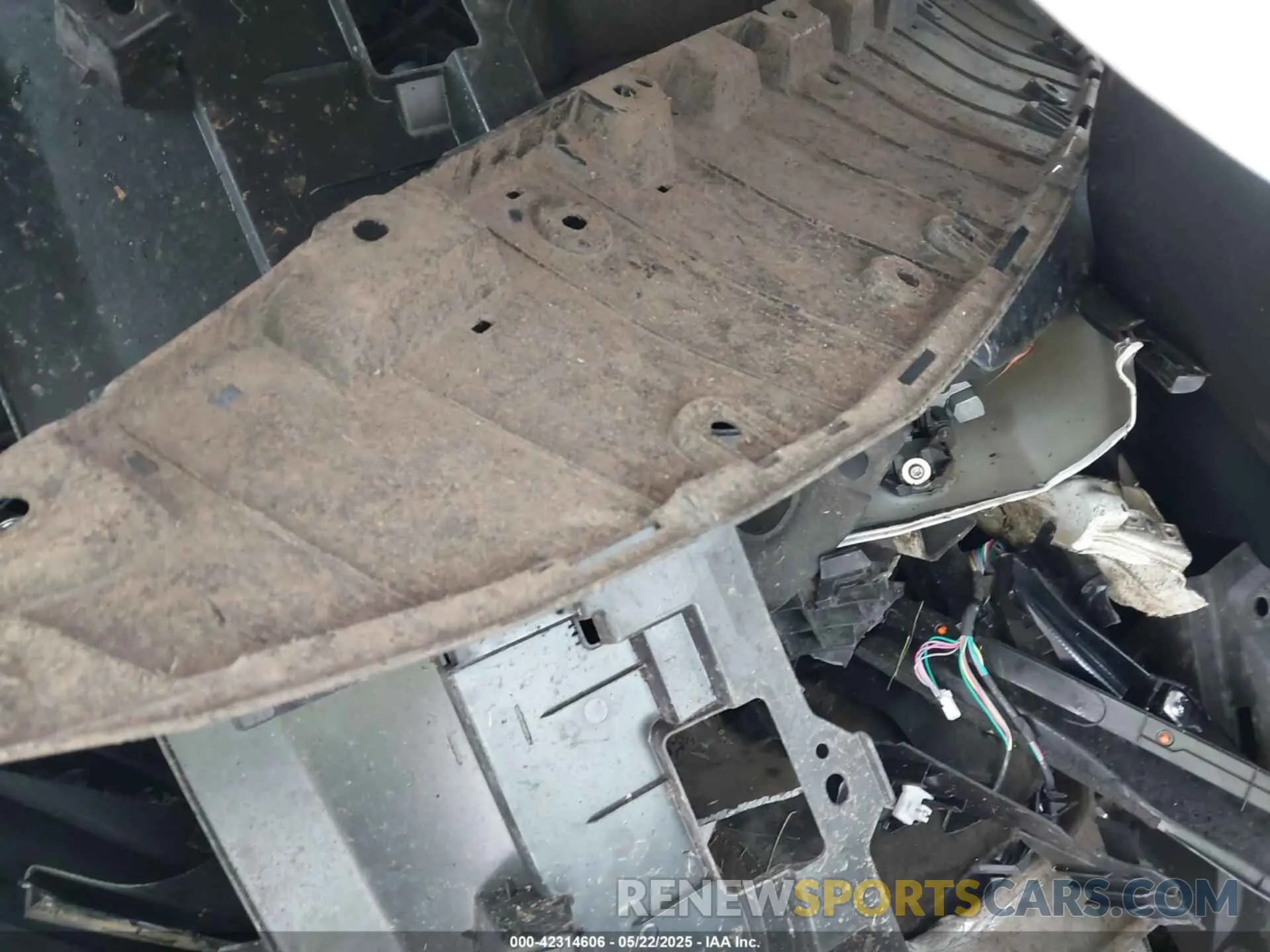 8 Photograph of a damaged car 1HGCV1F16LA006731 HONDA ACCORD 2020