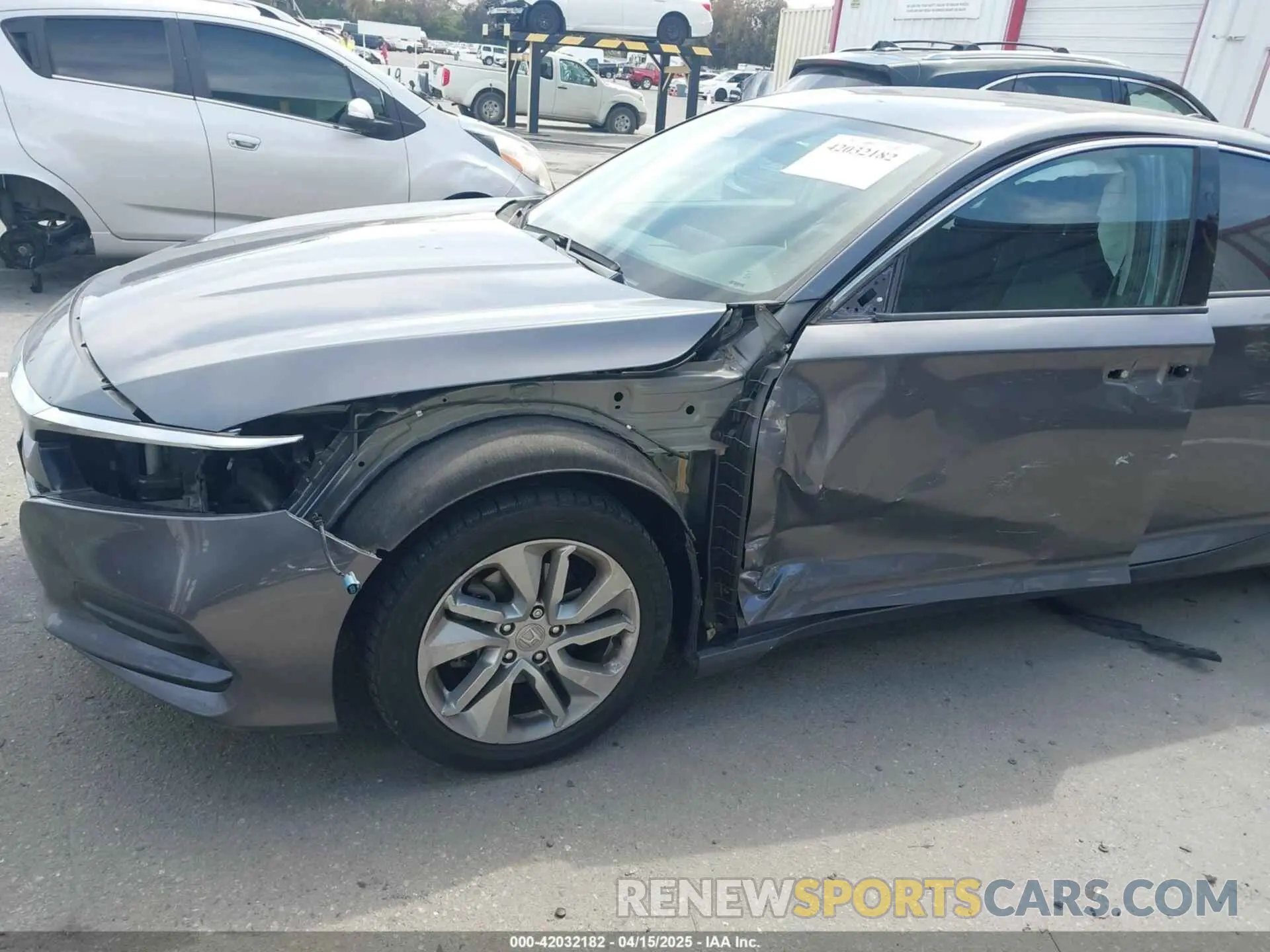 6 Photograph of a damaged car 1HGCV1F16LA155480 HONDA ACCORD 2020