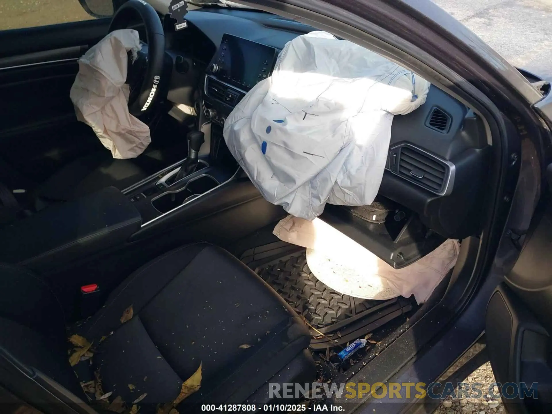 5 Photograph of a damaged car 1HGCV1F17LA085441 HONDA ACCORD 2020