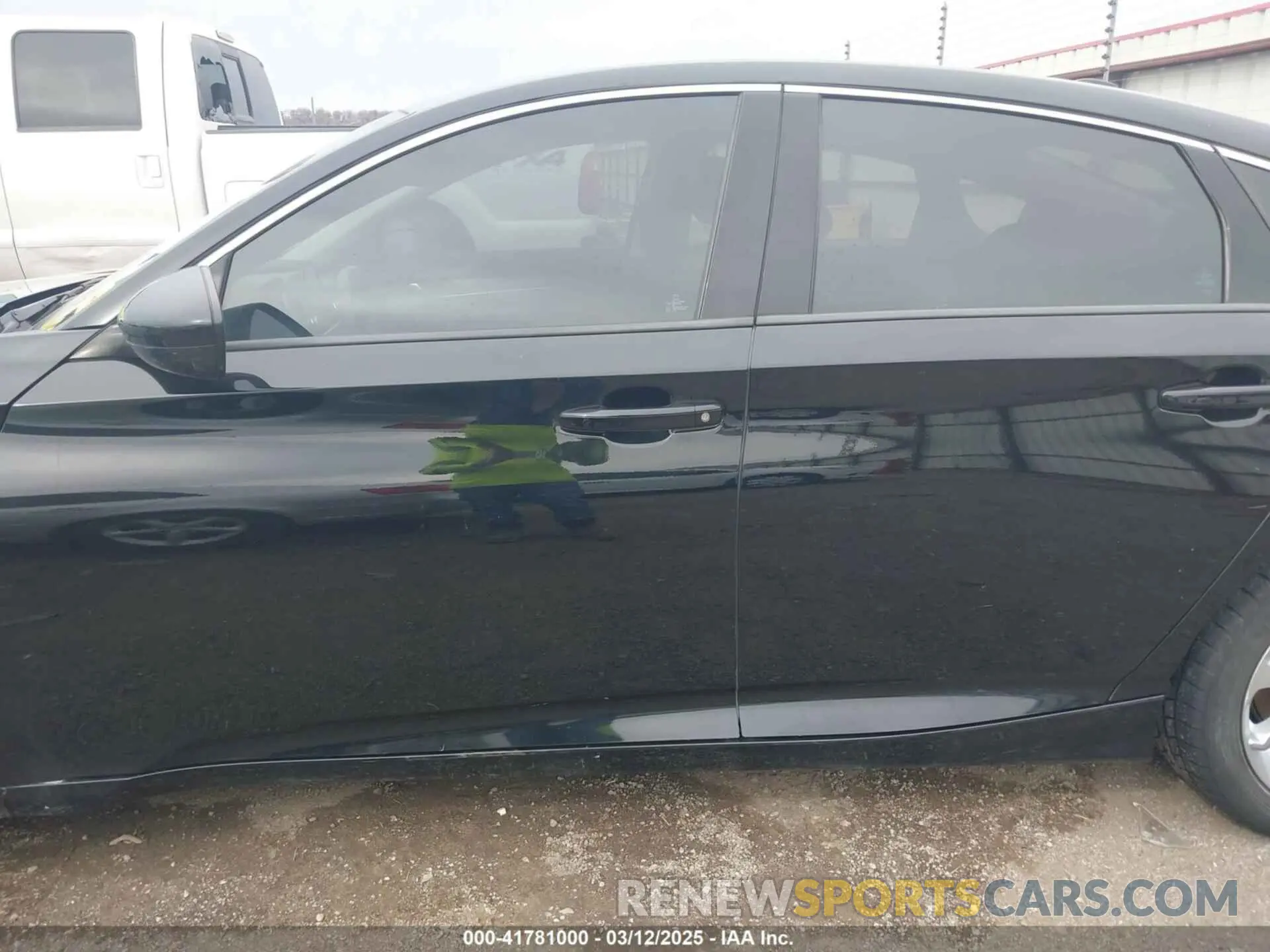 15 Photograph of a damaged car 1HGCV1F17LA093104 HONDA ACCORD 2020