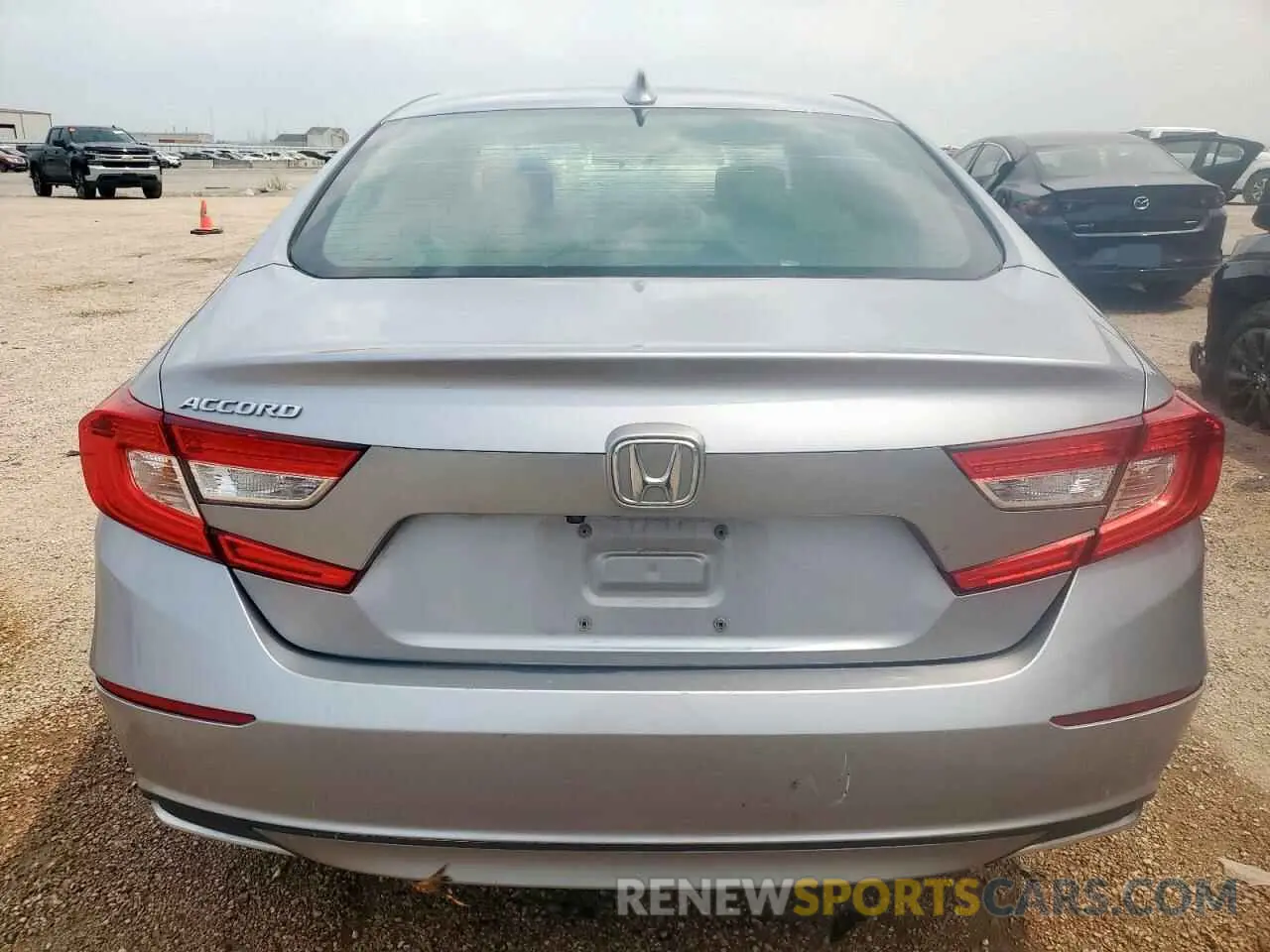 6 Photograph of a damaged car 1HGCV1F17LA131799 HONDA ACCORD 2020