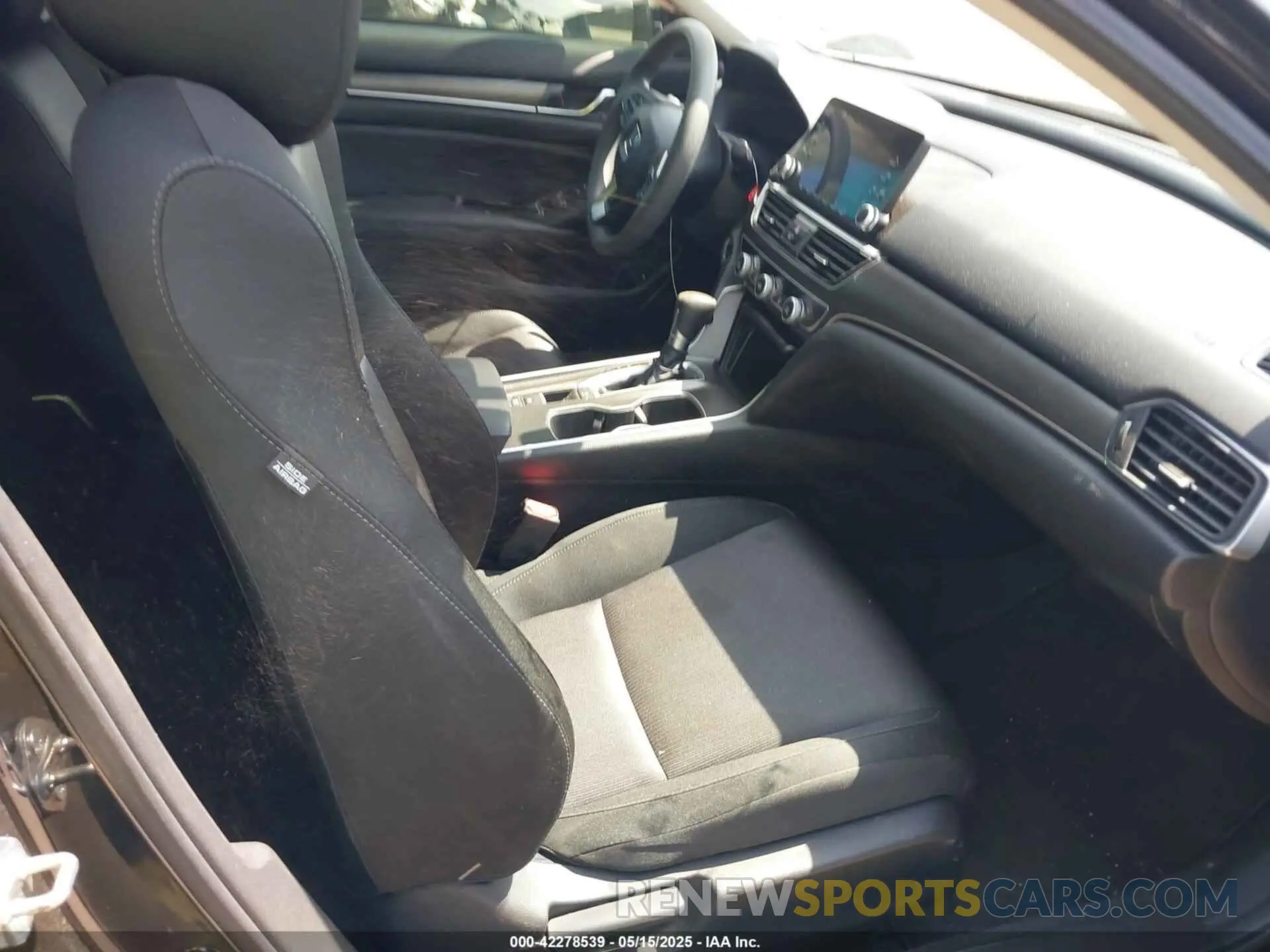 5 Photograph of a damaged car 1HGCV1F17LA141118 HONDA ACCORD 2020