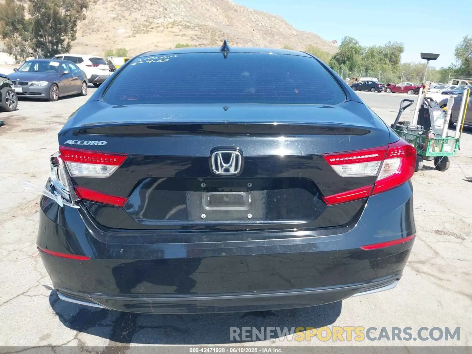 16 Photograph of a damaged car 1HGCV1F18LA094729 HONDA ACCORD 2020