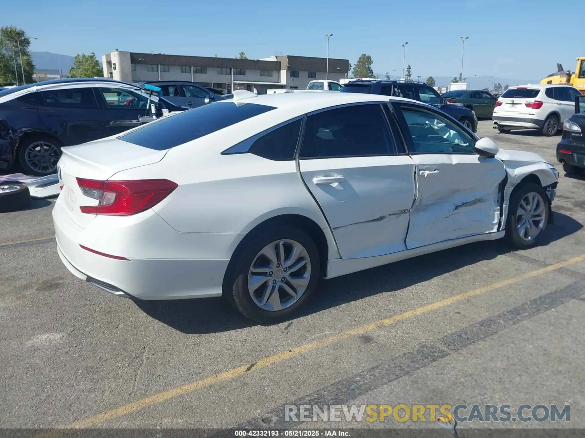 4 Photograph of a damaged car 1HGCV1F19LA020378 HONDA ACCORD 2020